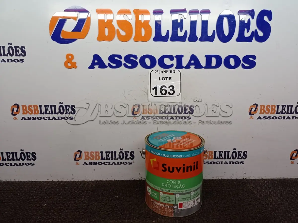 LOTE 163 - 01 LATA DE TINTA SUVINIL ESMALTE PREMIUM INTERIOR/EXTERIOR 3,6L NA COR VERMELHO BRILHANTE. (NO ESTADO) ATENÇÃO! FAZER A VISITAÇÃO ANTES DE ARREMATAR, NÃO SABEMOS SE FUNCIONA. LEILÃO NÃO TEM GARANTIA E NEM DEVOLUÇÃO, SUJEITO A POSSÍVEIS AVARIAS VISÍVEIS/OCULTAS E/OU AUSÊNCIA DE COMPONENTES.