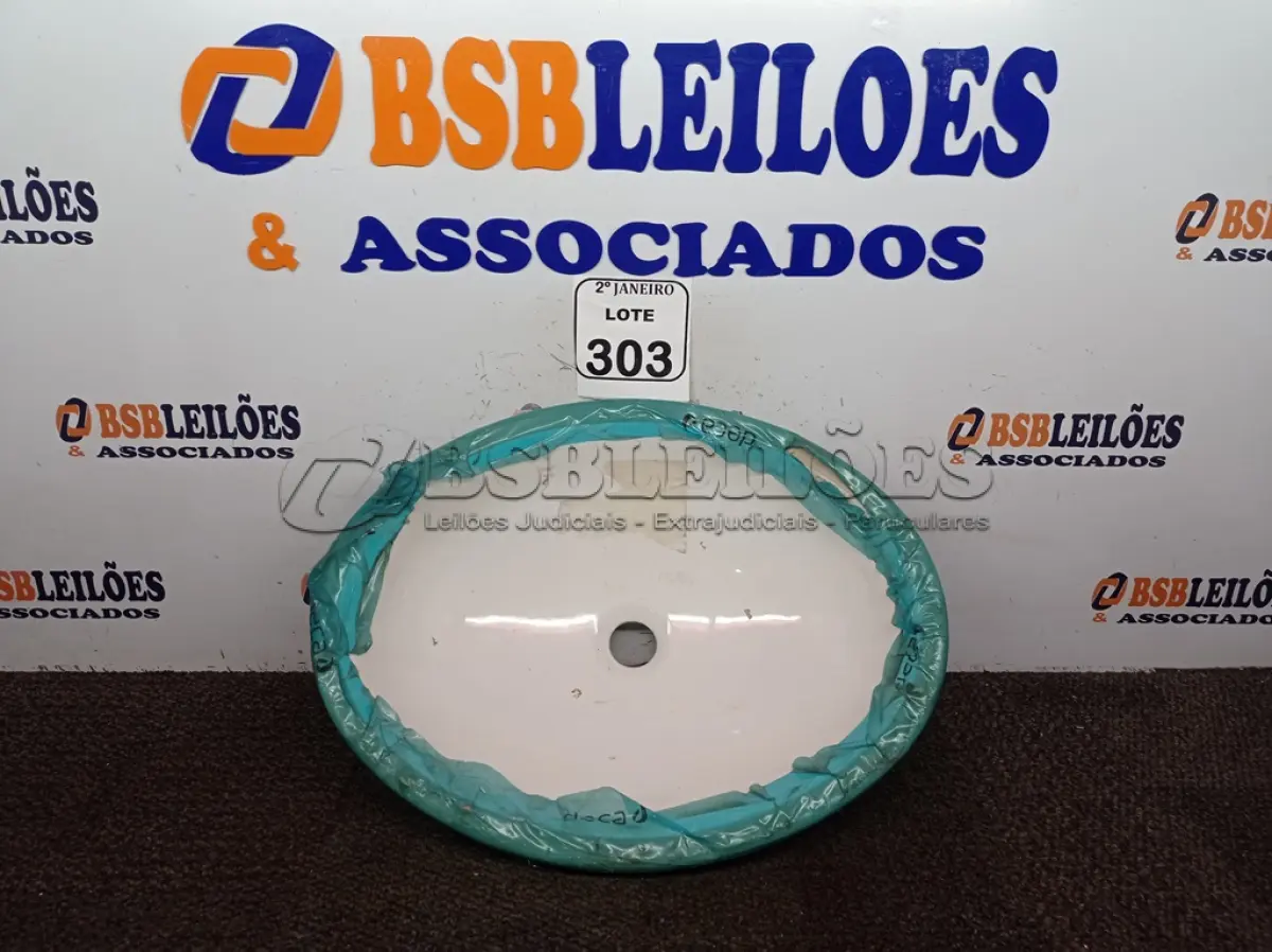LOTE 303 - 01 CUBA DE EMBUTIR NA COR BRANCA(NOVO). (NO ESTADO) ATENÇÃO! FAZER A VISITAÇÃO ANTES DE ARREMATAR, NÃO SABEMOS SE FUNCIONA. LEILÃO NÃO TEM GARANTIA E NEM DEVOLUÇÃO, SUJEITO A POSSÍVEIS AVARIAS VISÍVEIS/OCULTAS E/OU AUSÊNCIA DE COMPONENTES.