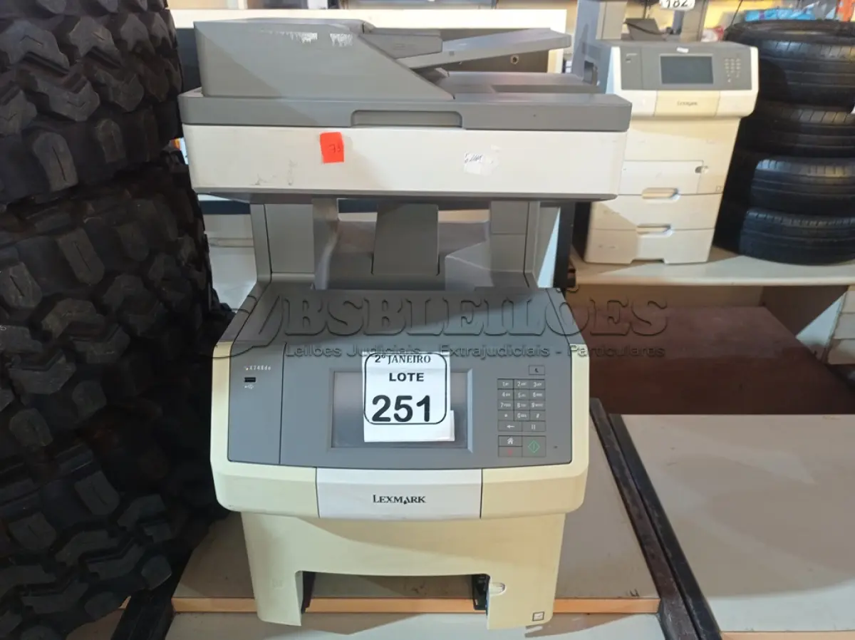 LOTE 251 - 01 IMPRESSORA MILTIFUNCIONAL MODELO X748TL MARCA LEXMARK. (NO ESTADO) ATENÇÃO! FAZER A VISITAÇÃO ANTES DE ARREMATAR, NÃO SABEMOS SE FUNCIONA. LEILÃO NÃO TEM GARANTIA E NEM DEVOLUÇÃO, SUJEITO A POSSÍVEIS AVARIAS VISÍVEIS/OCULTAS E/OU AUSÊNCIA DE COMPONENTES.