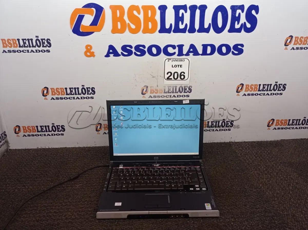 LOTE 206 - 01 NOTEBOOK HP S/ CARREGADOR. (NO ESTADO) ATENÇÃO! FAZER A VISITAÇÃO ANTES DE ARREMATAR, NÃO SABEMOS SE FUNCIONA. LEILÃO NÃO TEM GARANTIA E NEM DEVOLUÇÃO, SUJEITO A POSSÍVEIS AVARIAS VISÍVEIS/OCULTAS E/OU AUSÊNCIA DE COMPONENTES.