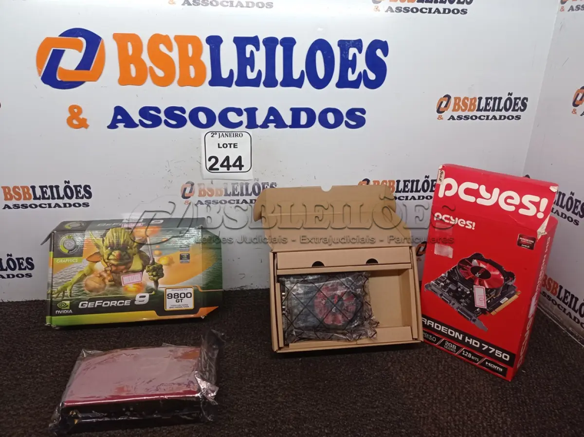 LOTE 244 - 02 PLACAS DE VÍDEO PARA COMPUTADOR. (NO ESTADO) ATENÇÃO! FAZER A VISITAÇÃO ANTES DE ARREMATAR, NÃO SABEMOS SE FUNCIONA. LEILÃO NÃO TEM GARANTIA E NEM DEVOLUÇÃO, SUJEITO A POSSÍVEIS AVARIAS VISÍVEIS/OCULTAS E/OU AUSÊNCIA DE COMPONENTES.