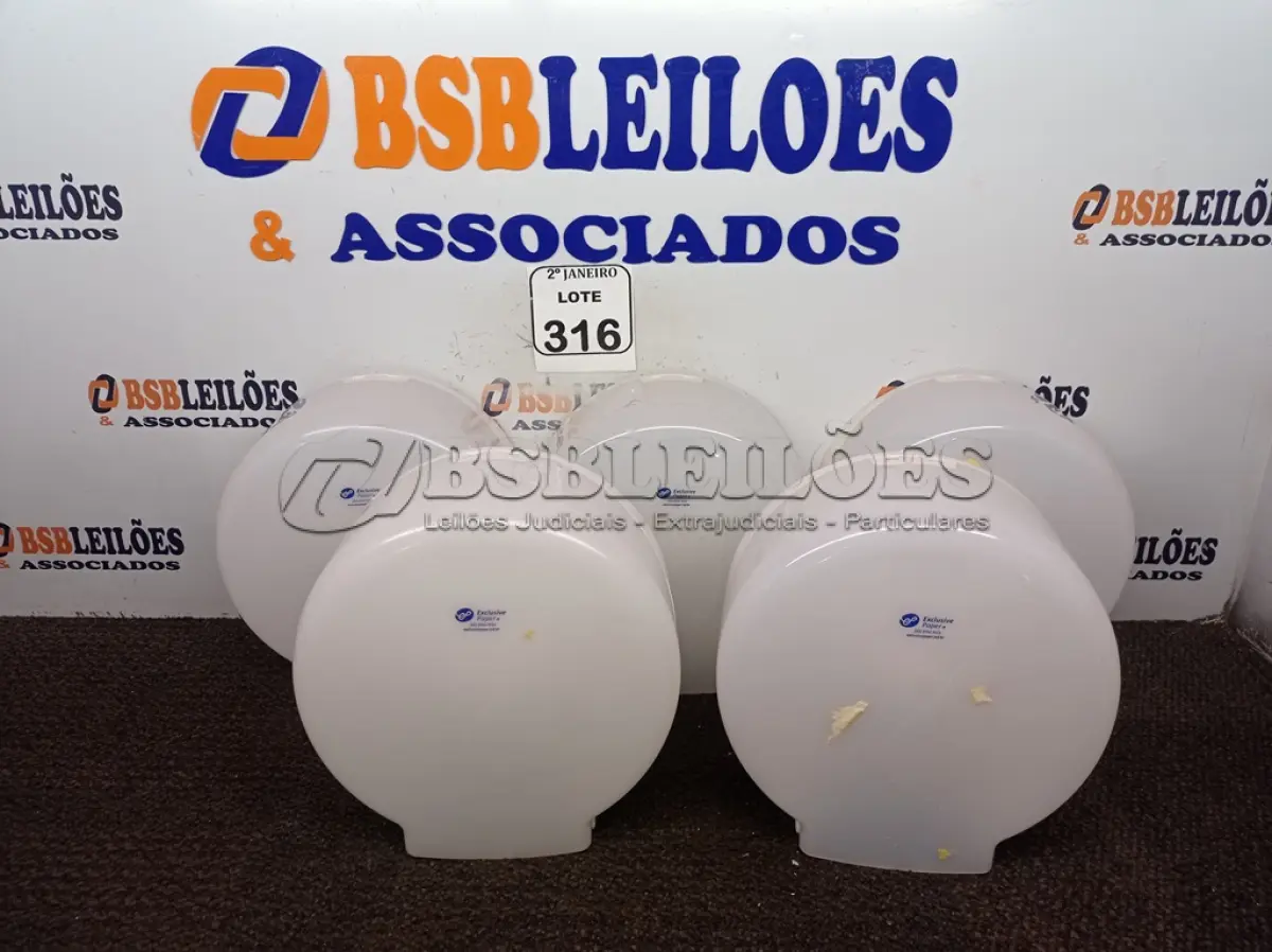 LOTE 316 - 05 DISPENSES P/PAPEL. (NO ESTADO) ATENÇÃO! FAZER A VISITAÇÃO ANTES DE ARREMATAR, NÃO SABEMOS SE FUNCIONA. LEILÃO NÃO TEM GARANTIA E NEM DEVOLUÇÃO, SUJEITO A POSSÍVEIS AVARIAS VISÍVEIS/OCULTAS E/OU AUSÊNCIA DE COMPONENTES.