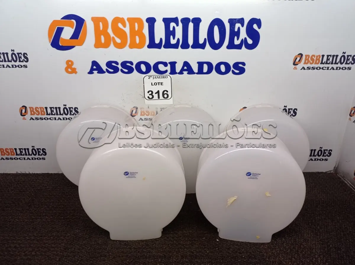 LOTE 316 - 05 DISPENSES P/PAPEL. (NO ESTADO) ATENÇÃO! FAZER A VISITAÇÃO ANTES DE ARREMATAR, NÃO SABEMOS SE FUNCIONA. LEILÃO NÃO TEM GARANTIA E NEM DEVOLUÇÃO, SUJEITO A POSSÍVEIS AVARIAS VISÍVEIS/OCULTAS E/OU AUSÊNCIA DE COMPONENTES.