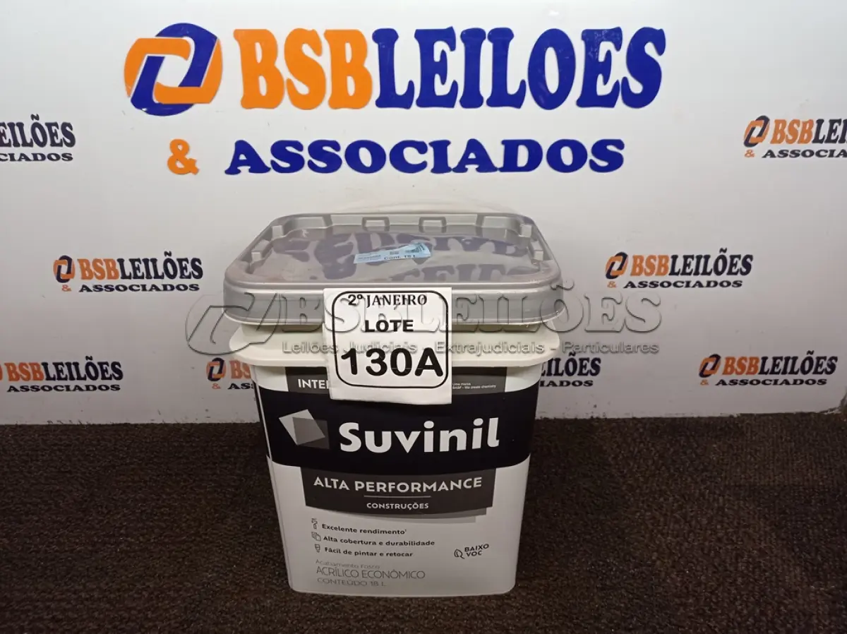 LOTE 130 - 01 BALDE DE TINTA SUVINIL INTERIORES ACRÍLICO FOSCO 18L NA COR FOSCO BRANCO. VENCIMENTO 10/2027 (NOVO)(NO ESTADO) ATENÇÃO! FAZER A VISITAÇÃO ANTES DE ARREMATAR, NÃO SABEMOS SE FUNCIONA. LEILÃO NÃO TEM GARANTIA E NEM DEVOLUÇÃO, SUJEITO A POSSÍVEIS AVARIAS VISÍVEIS/OCULTAS E/OU AUSÊNCIA DE COMPONENTES.