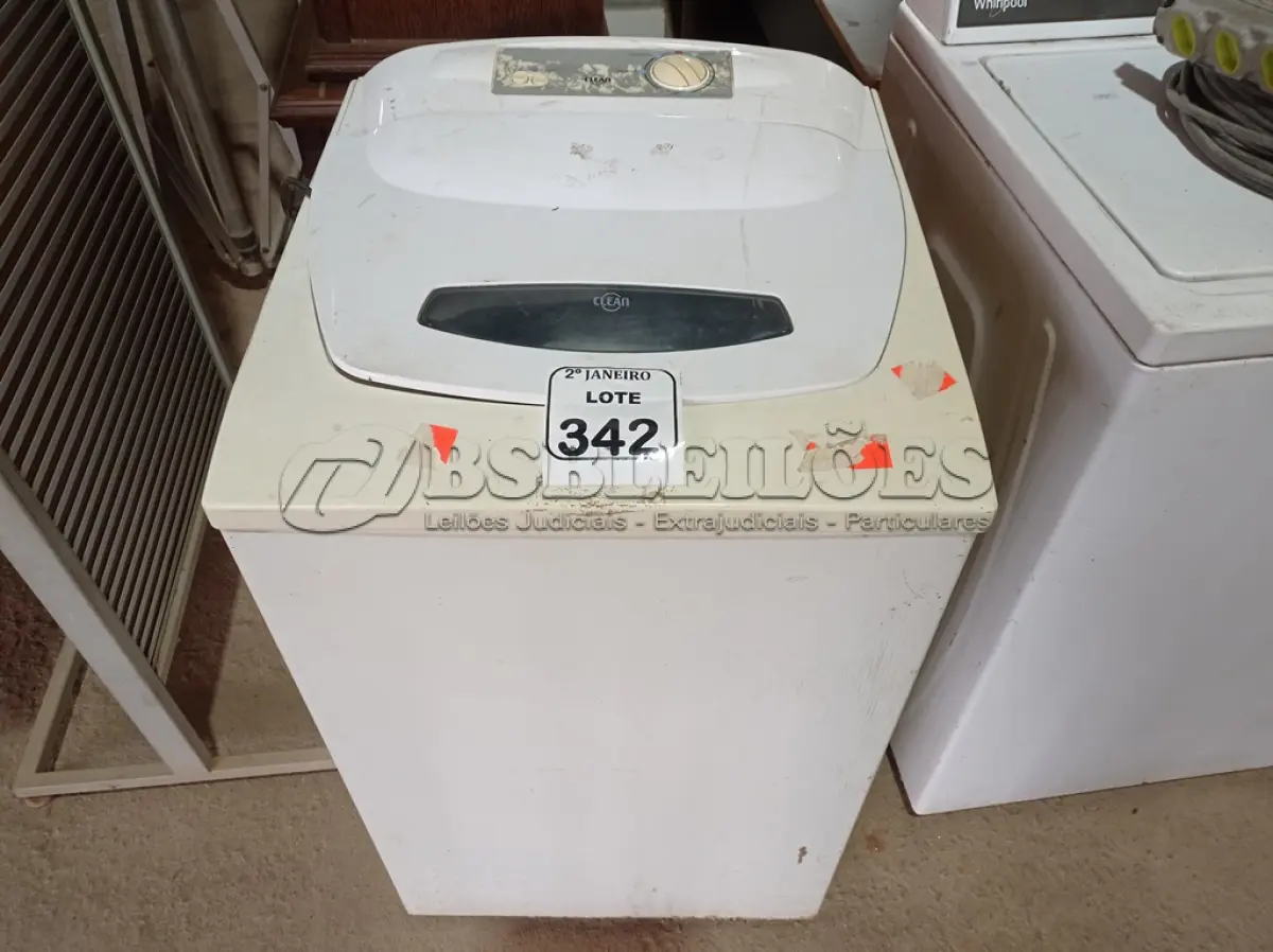 LOTE 342 - 01 MÁQUINA DE LAVAR ROUPAS BRASTEMP. (NO ESTADO) ATENÇÃO! FAZER A VISITAÇÃO ANTES DE ARREMATAR, NÃO SABEMOS SE FUNCIONA. LEILÃO NÃO TEM GARANTIA E NEM DEVOLUÇÃO, SUJEITO A POSSÍVEIS AVARIAS VISÍVEIS/OCULTAS E/OU AUSÊNCIA DE COMPONENTES.