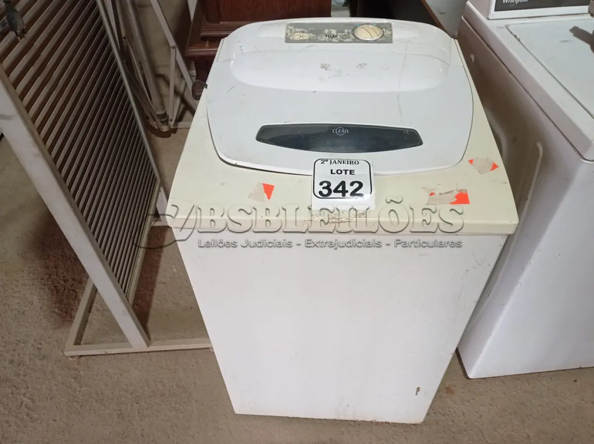 LOTE 342 - 01 MÁQUINA DE LAVAR ROUPAS BRASTEMP. (NO ESTADO) ATENÇÃO! FAZER A VISITAÇÃO ANTES DE ARREMATAR, NÃO SABEMOS SE FUNCIONA. LEILÃO NÃO TEM GARANTIA E NEM DEVOLUÇÃO, SUJEITO A POSSÍVEIS AVARIAS VISÍVEIS/OCULTAS E/OU AUSÊNCIA DE COMPONENTES.