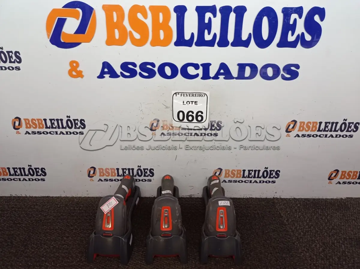 LOTE 066 - 03 LEITORES DE CÓDIGO DE BARRAS COM BASE. (NO ESTADO) ATENÇÃO! FAZER A VISITAÇÃO ANTES DE ARREMATAR, NÃO SABEMOS SE FUNCIONA. LEILÃO NÃO TEM GARANTIA E NEM DEVOLUÇÃO, SUJEITO A POSSÍVEIS AVARIAS VISÍVEIS/OCULTAS E/OU AUSÊNCIA DE COMPONENTES.