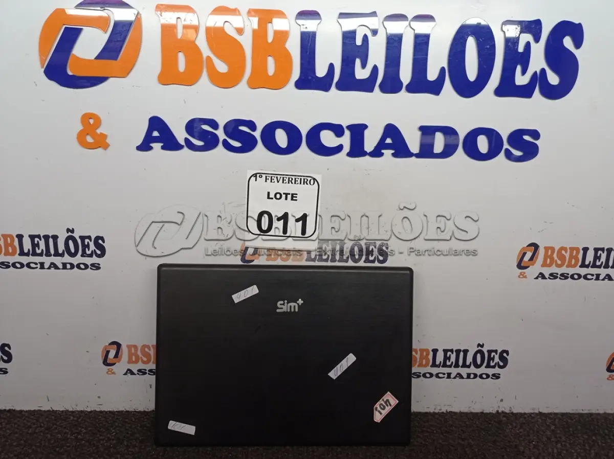 LOTE 011 - 01 NOTEBOOK SEM FONTE MODELO SIM 204DMTELA LED 14’’. (NO ESTADO) ATENÇÃO! FAZER A VISITAÇÃO ANTES DE ARREMATAR, NÃO SABEMOS SE FUNCIONA. LEILÃO NÃO TEM GARANTIA E NEM DEVOLUÇÃO, SUJEITO A POSSÍVEIS AVARIAS VISÍVEIS/OCULTAS E/OU AUSÊNCIA DE COMPONENTES.