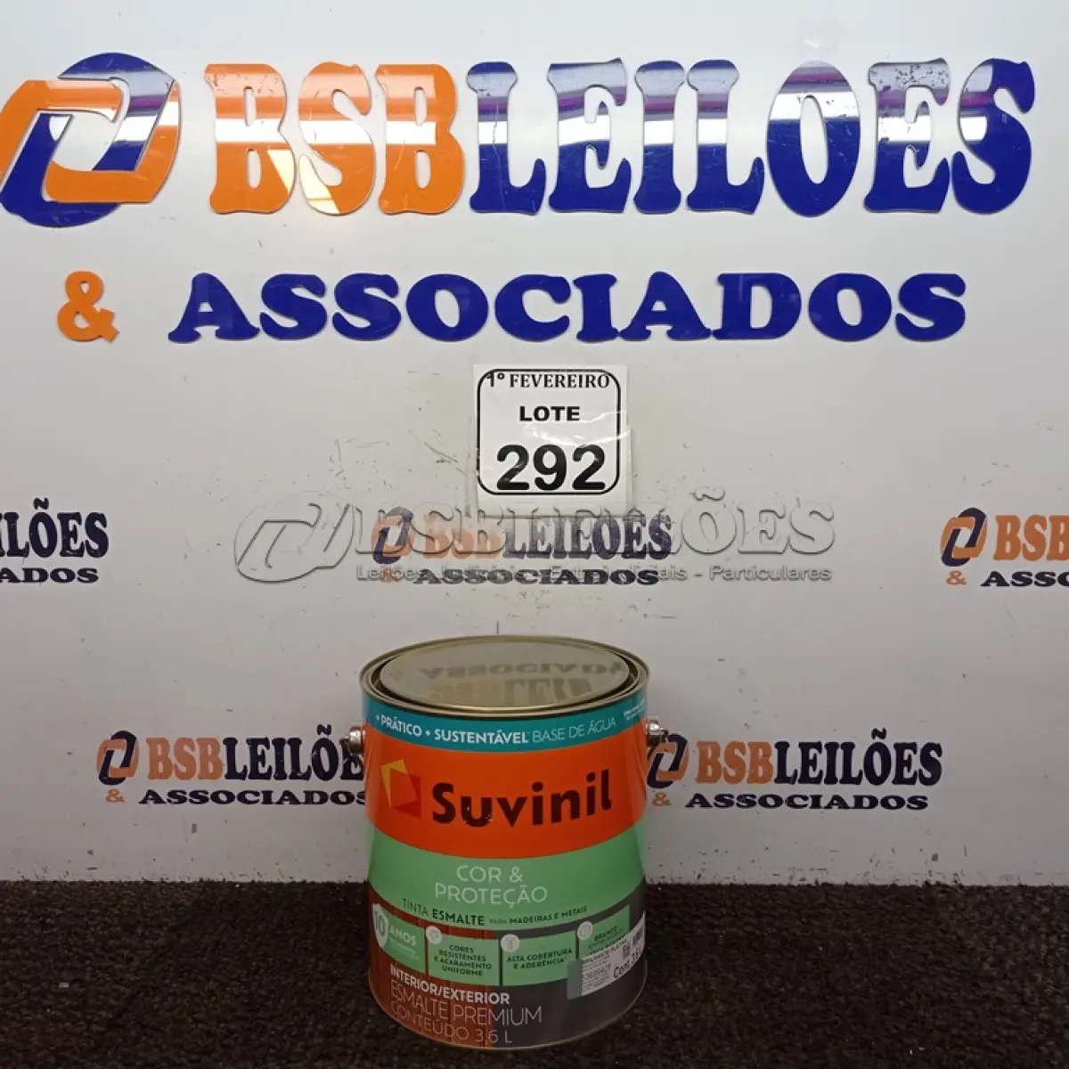 LOTE 292 - 01 LATA DE TINTA ESMALTE PARA MADEIRA E METAIS SUVINIL BRILHANTE PLATINA 3,6L. (NO ESTADO) ATENÇÃO! FAZER A VISITAÇÃO ANTES DE ARREMATAR, NÃO SABEMOS SE FUNCIONA. LEILÃO NÃO TEM GARANTIA E NEM DEVOLUÇÃO, SUJEITO A POSSÍVEIS AVARIAS VISÍVEIS/OCULTAS E/OU AUSÊNCIA DE COMPONENTES.