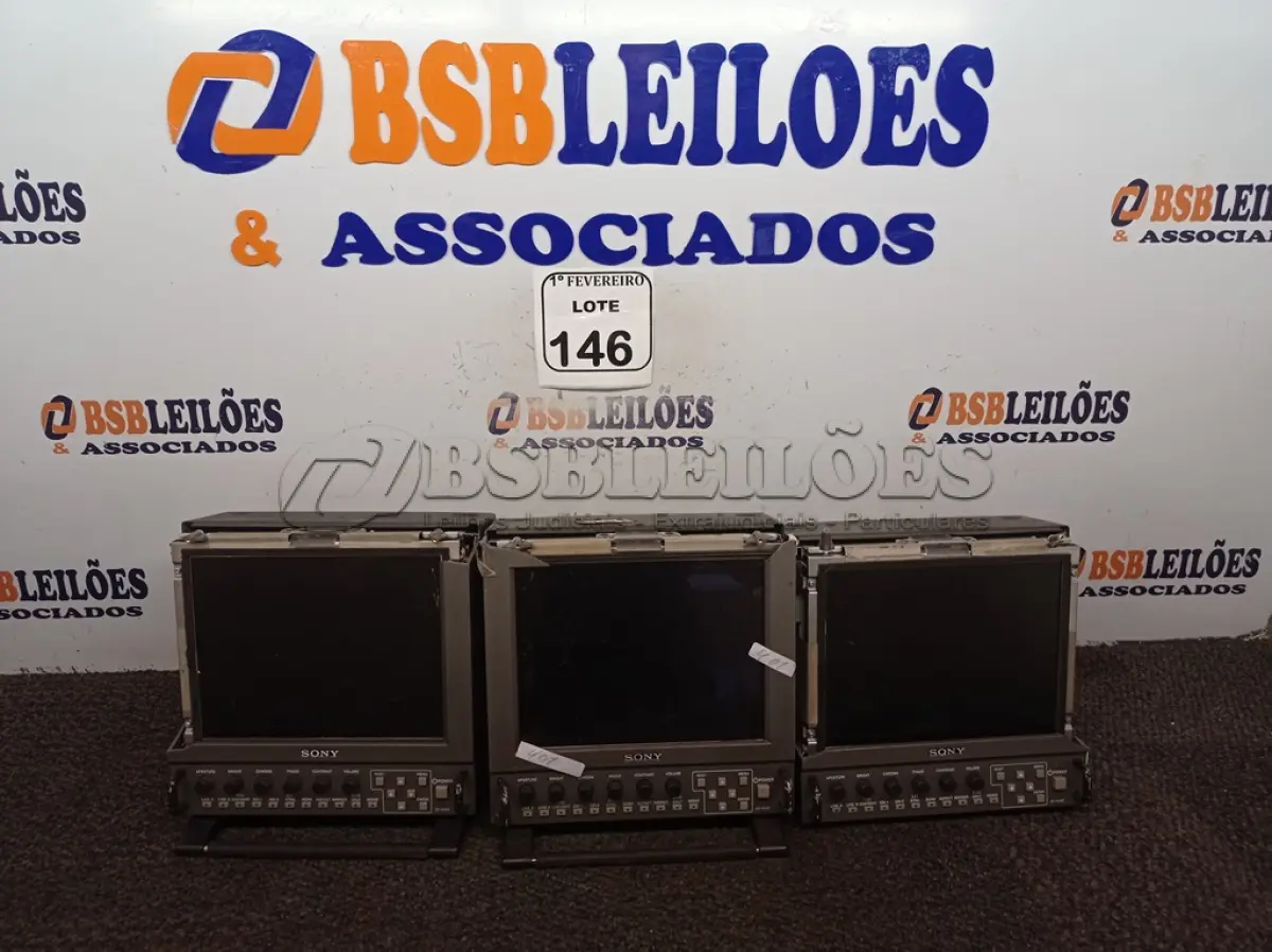 LOTE 146 - 03 MONITORES DE VÍDEO MARCA SONY. (NO ESTADO) ATENÇÃO! FAZER A VISITAÇÃO ANTES DE ARREMATAR, NÃO SABEMOS SE FUNCIONA. LEILÃO NÃO TEM GARANTIA E NEM DEVOLUÇÃO, SUJEITO A POSSÍVEIS AVARIAS VISÍVEIS/OCULTAS E/OU AUSÊNCIA DE COMPONENTES.