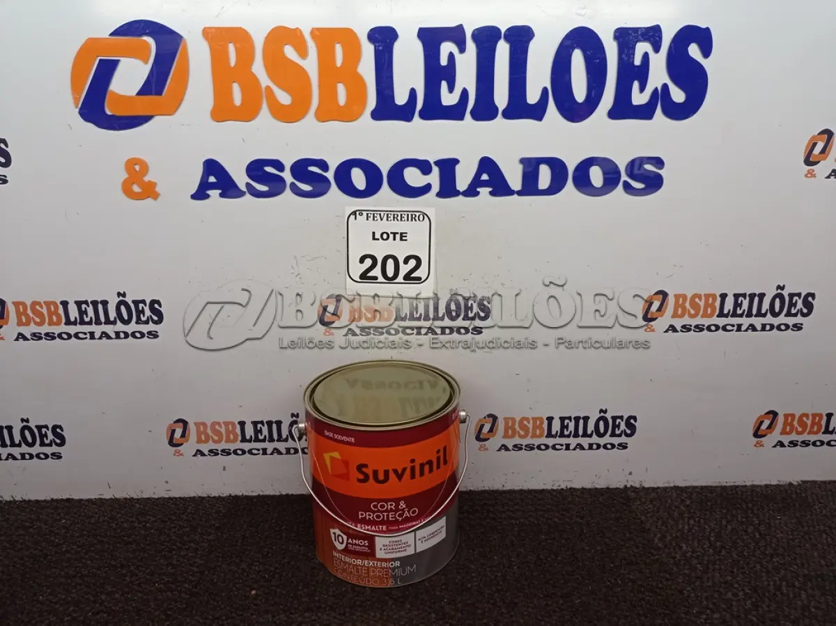 LOTE 202 - 01 LATA DE TINTA ESMALTE PARA MADEIRAS E METAIS INTERIOR\EXTERIOR 3,6L BRIL COLORADO MARCA SUVINIL. (NOVO) (NO ESTADO) ATENÇÃO! FAZER A VISITAÇÃO ANTES DE ARREMATAR, NÃO SABEMOS SE FUNCIONA. LEILÃO NÃO TEM GARANTIA E NEM DEVOLUÇÃO, SUJEITO A POSSÍVEIS AVARIAS VISÍVEIS/OCULTAS E/OU AUSÊNCIA DE COMPONENTES.