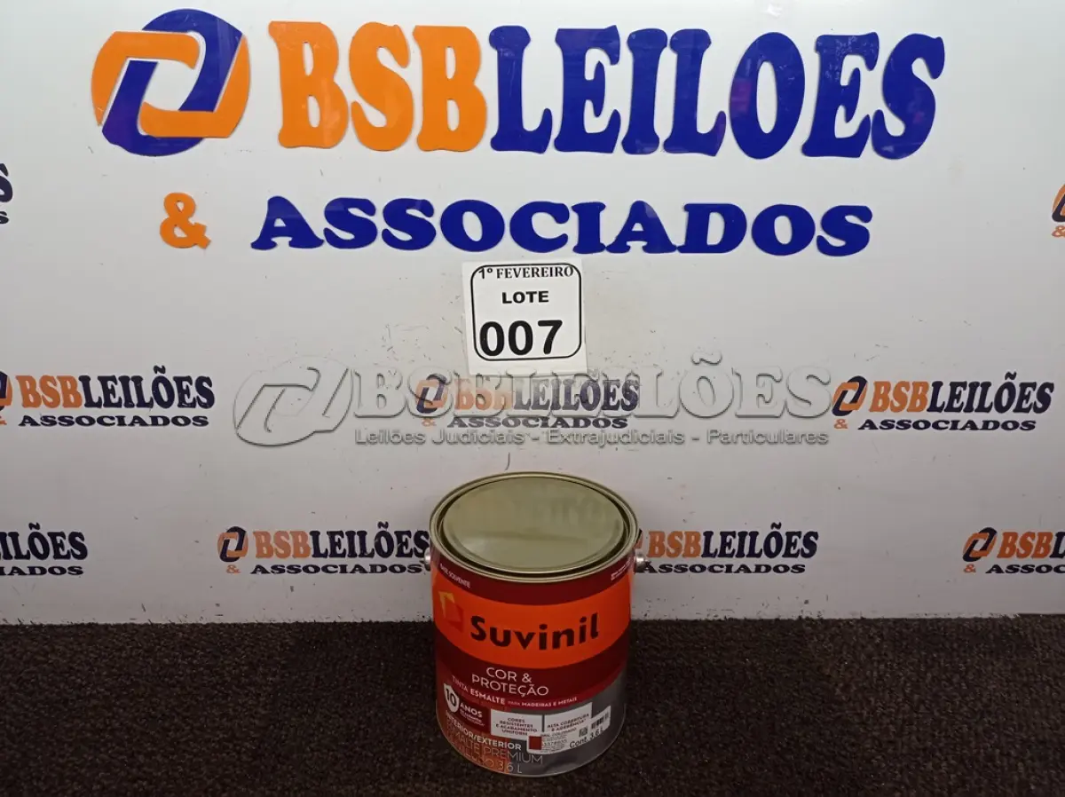 LOTE 007 - 01 LATA DE TINTA ESMALTE PARA MADEIRAS E METAIS INTERIOR\EXTERIOR 3,6L BRIL COLORADO MARCA SUVINIL. (NOVO) (NO ESTADO) ATENÇÃO! FAZER A VISITAÇÃO ANTES DE ARREMATAR, NÃO SABEMOS SE FUNCIONA. LEILÃO NÃO TEM GARANTIA E NEM DEVOLUÇÃO, SUJEITO A POSSÍVEIS AVARIAS VISÍVEIS/OCULTAS E/OU AUSÊNCIA DE COMPONENTES.