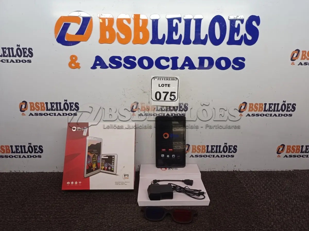LOTE 075 - UM TABLET IPRO MODELO HS-738. (NO ESTADO) ATENÇÃO! FAZER A VISITAÇÃO ANTES DE ARREMATAR, NÃO SABEMOS SE FUNCIONA. LEILÃO NÃO TEM GARANTIA E NEM DEVOLUÇÃO, SUJEITO A POSSÍVEIS AVARIAS VISÍVEIS/OCULTAS E/OU AUSÊNCIA DE COMPONENTES.