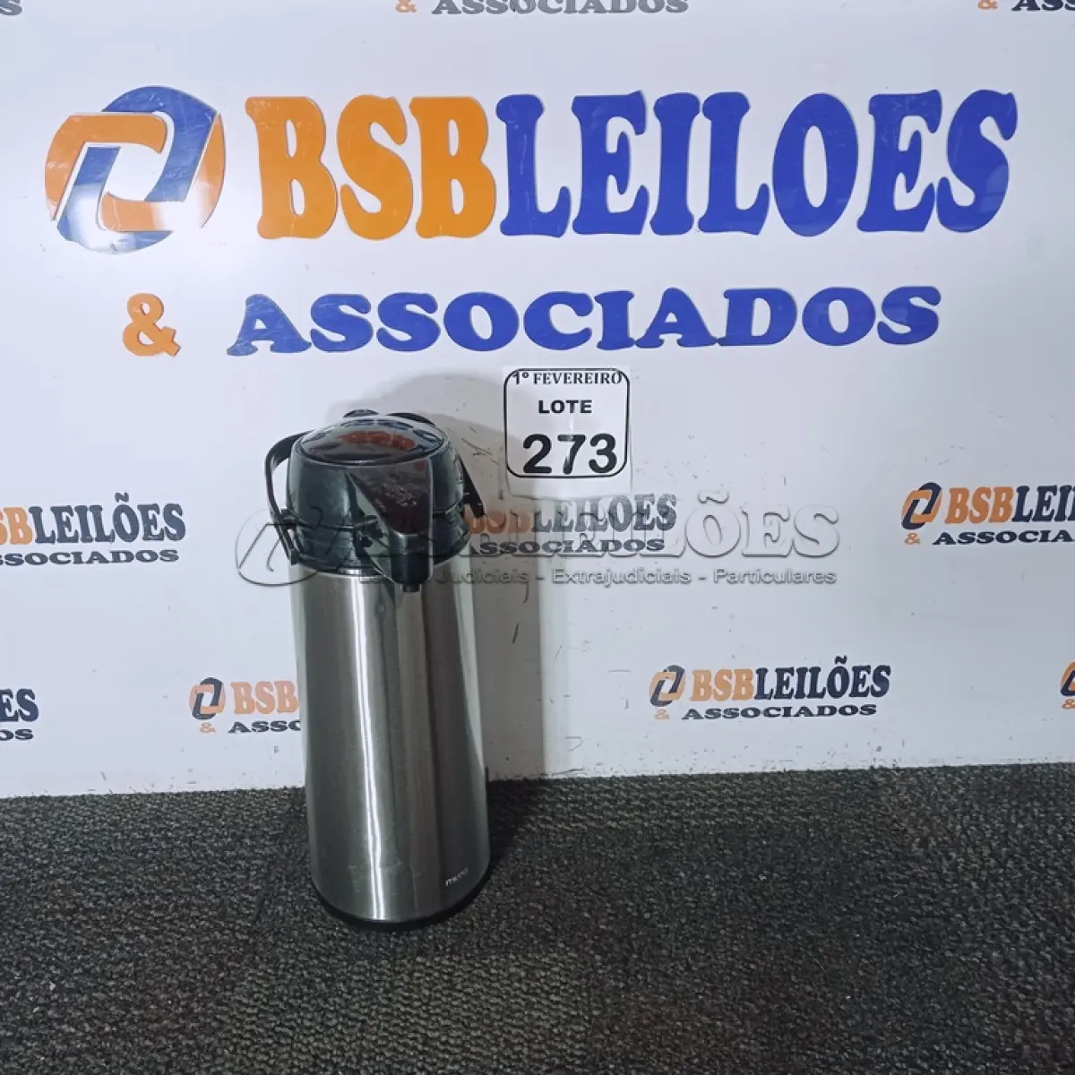 LOTE 273 - 01 GARRAFA TÉRMICA. (NO ESTADO) ATENÇÃO! FAZER A VISITAÇÃO ANTES DE ARREMATAR, NÃO SABEMOS SE FUNCIONA. LEILÃO NÃO TEM GARANTIA E NEM DEVOLUÇÃO, SUJEITO A POSSÍVEIS AVARIAS VISÍVEIS/OCULTAS E/OU AUSÊNCIA DE COMPONENTES.