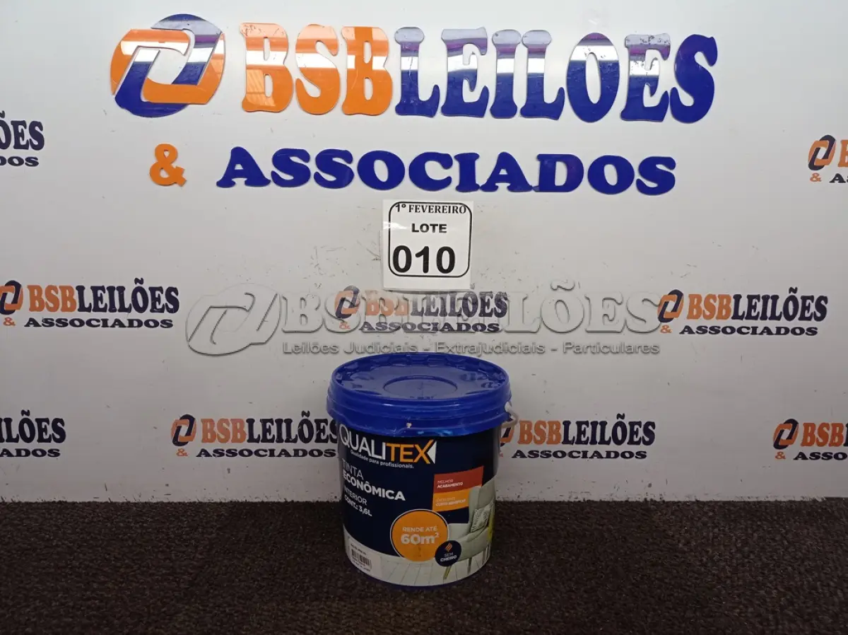 LOTE 010 - 01 GALÃO DE TINTA PARA INTERIOR 3,6L COR AREIA MARCA QUALITEX. (NOVO) (NO ESTADO) ATENÇÃO! FAZER A VISITAÇÃO ANTES DE ARREMATAR, NÃO SABEMOS SE FUNCIONA. LEILÃO NÃO TEM GARANTIA E NEM DEVOLUÇÃO, SUJEITO A POSSÍVEIS AVARIAS VISÍVEIS/OCULTAS E/OU AUSÊNCIA DE COMPONENTES.