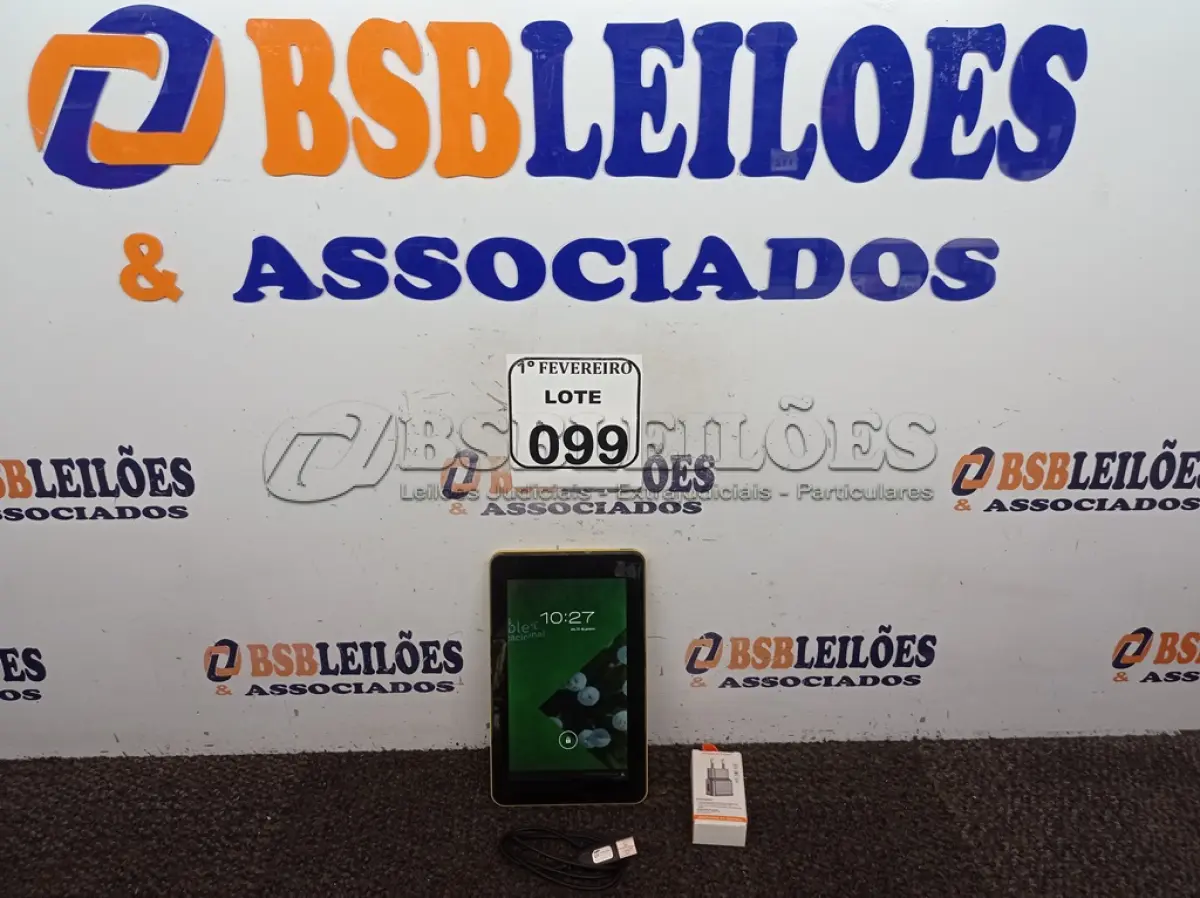LOTE 099 - 01 TABLET 7’’ T77 COM CARREGAR MARCA CCE. (NO ESTADO) ATENÇÃO! FAZER A VISITAÇÃO ANTES DE ARREMATAR, NÃO SABEMOS SE FUNCIONA. LEILÃO NÃO TEM GARANTIA E NEM DEVOLUÇÃO, SUJEITO A POSSÍVEIS AVARIAS VISÍVEIS/OCULTAS E/OU AUSÊNCIA DE COMPONENTES.