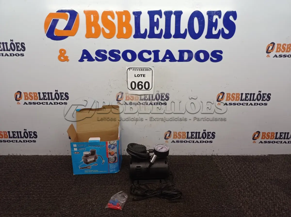 LOTE 060 - 01 AIR COMPRESSOR DC12V.(NOVO) (NO ESTADO) ATENÇÃO! FAZER A VISITAÇÃO ANTES DE ARREMATAR, NÃO SABEMOS SE FUNCIONA. LEILÃO NÃO TEM GARANTIA E NEM DEVOLUÇÃO, SUJEITO A POSSÍVEIS AVARIAS VISÍVEIS/OCULTAS E/OU AUSÊNCIA DE COMPONENTES.