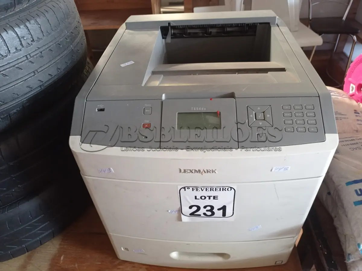 LOTE 231 - 01 IMPRESSORA LEXMARK T654DN.  (NO ESTADO) ATENÇÃO! FAZER A VISITAÇÃO ANTES DE ARREMATAR, NÃO SABEMOS SE FUNCIONA. LEILÃO NÃO TEM GARANTIA E NEM DEVOLUÇÃO, SUJEITO A POSSÍVEIS AVARIAS VISÍVEIS/OCULTAS E/OU AUSÊNCIA DE COMPONENTES.