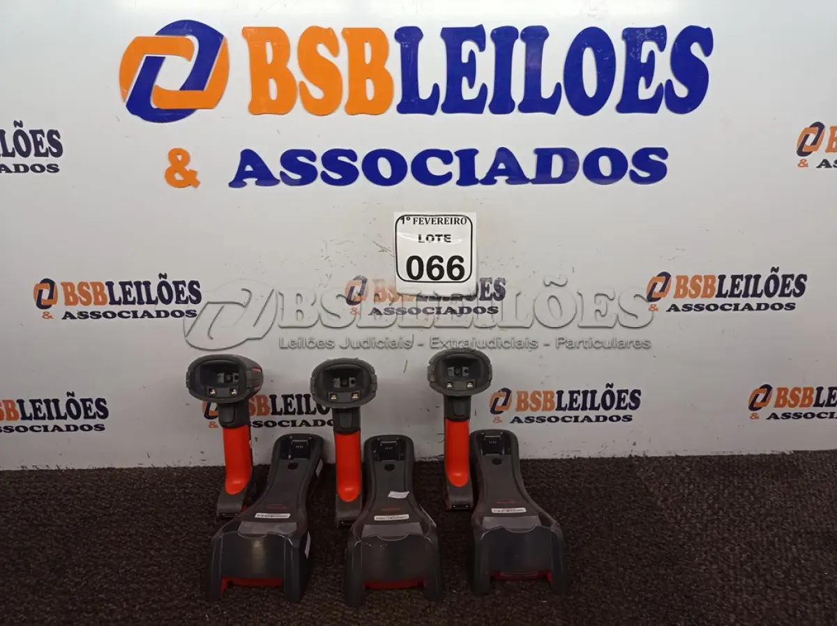 LOTE 066 - 03 LEITORES DE CÓDIGO DE BARRAS COM BASE. (NO ESTADO) ATENÇÃO! FAZER A VISITAÇÃO ANTES DE ARREMATAR, NÃO SABEMOS SE FUNCIONA. LEILÃO NÃO TEM GARANTIA E NEM DEVOLUÇÃO, SUJEITO A POSSÍVEIS AVARIAS VISÍVEIS/OCULTAS E/OU AUSÊNCIA DE COMPONENTES.