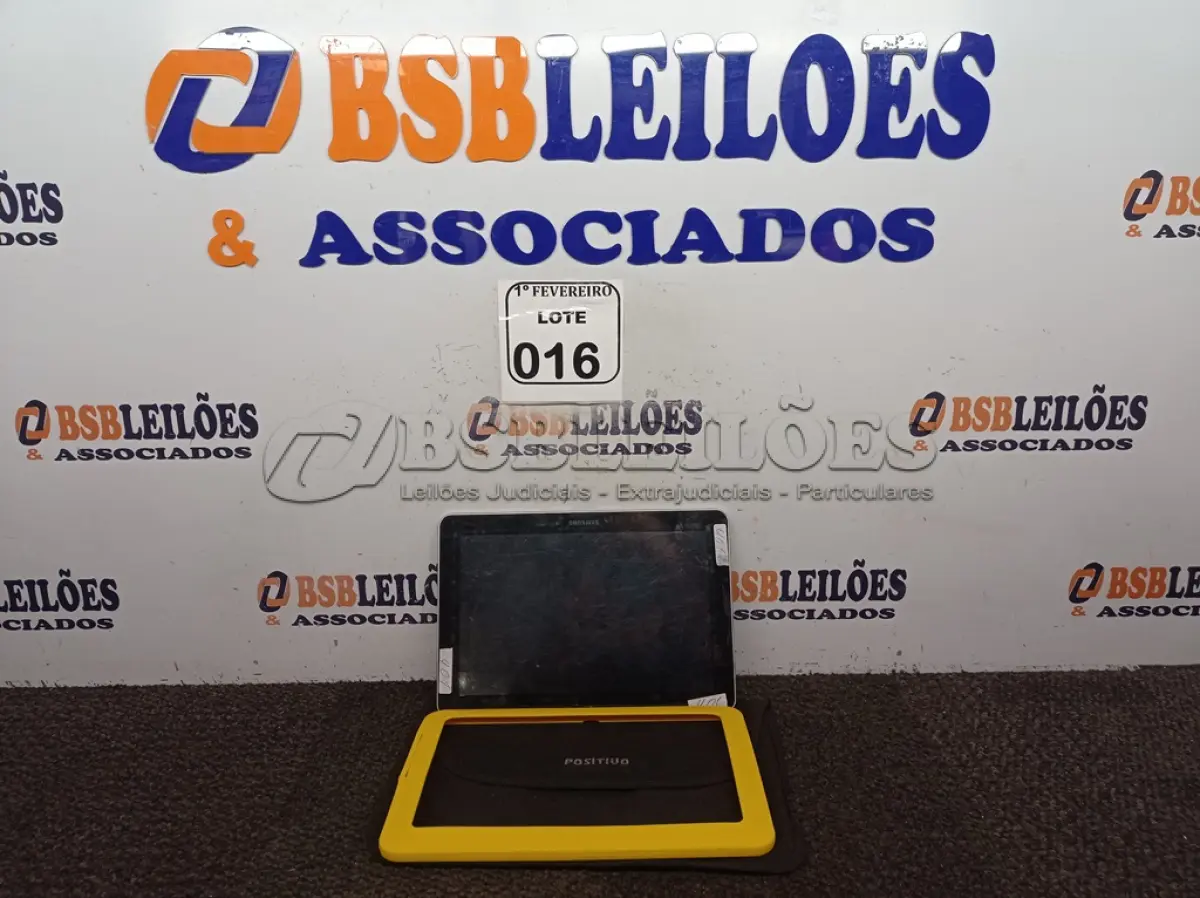 LOTE 016 - 01 TABLET 3G DE 16GB COM WIFI MARCA SAMSUNG SEM CARREGADOR. (NO ESTADO) ATENÇÃO! FAZER A VISITAÇÃO ANTES DE ARREMATAR, NÃO SABEMOS SE FUNCIONA. LEILÃO NÃO TEM GARANTIA E NEM DEVOLUÇÃO, SUJEITO A POSSÍVEIS AVARIAS VISÍVEIS/OCULTAS E/OU AUSÊNCIA DE COMPONENTES.