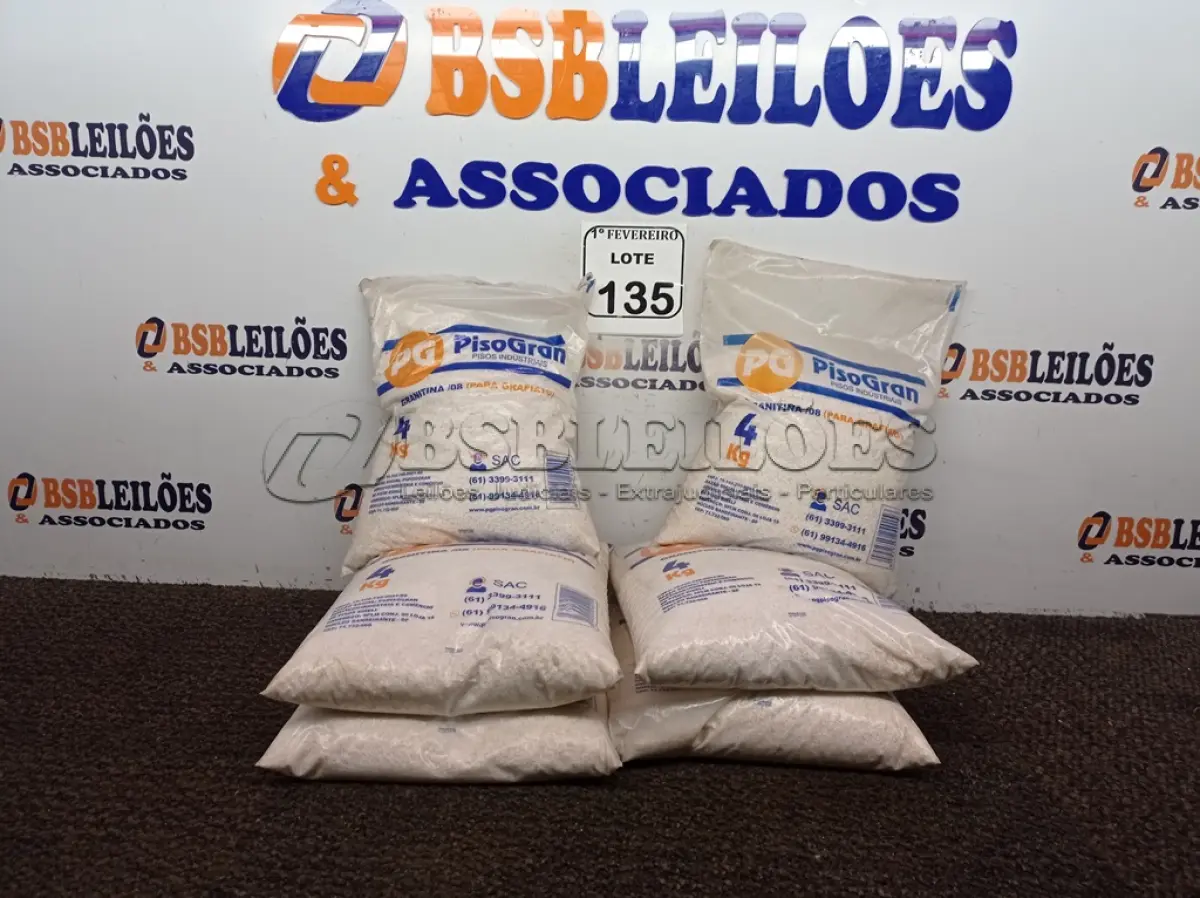 LOTE 135 - 06 PACOTES DE GRANITINA/08 PARA GRAFIADO COM 4KG CADA. (NO ESTADO) ATENÇÃO! FAZER A VISITAÇÃO ANTES DE ARREMATAR, NÃO SABEMOS SE FUNCIONA. LEILÃO NÃO TEM GARANTIA E NEM DEVOLUÇÃO, SUJEITO A POSSÍVEIS AVARIAS VISÍVEIS/OCULTAS E/OU AUSÊNCIA DE COMPONENTES.