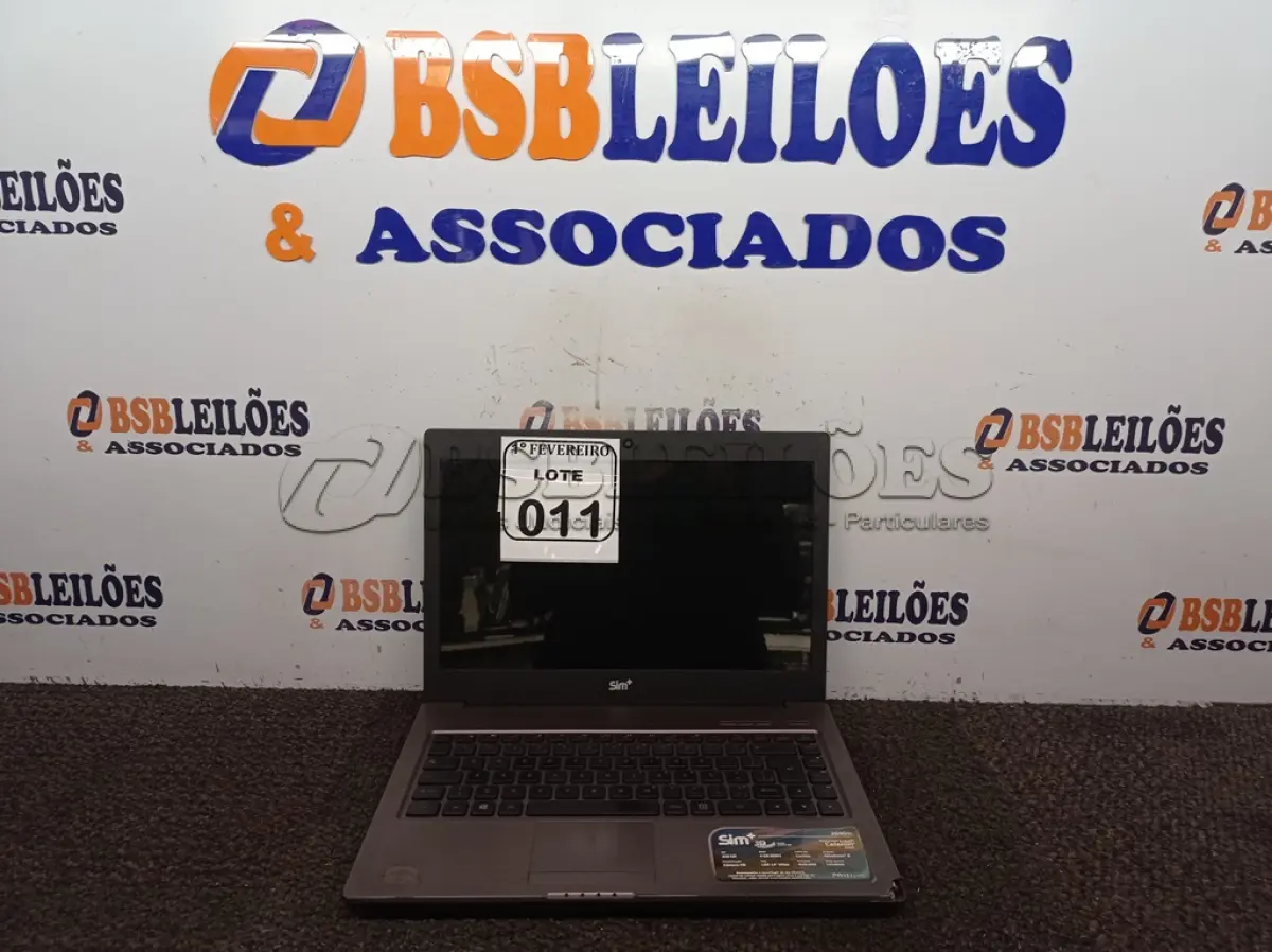 LOTE 011 - 01 NOTEBOOK SEM FONTE MODELO SIM 204DMTELA LED 14’’. (NO ESTADO) ATENÇÃO! FAZER A VISITAÇÃO ANTES DE ARREMATAR, NÃO SABEMOS SE FUNCIONA. LEILÃO NÃO TEM GARANTIA E NEM DEVOLUÇÃO, SUJEITO A POSSÍVEIS AVARIAS VISÍVEIS/OCULTAS E/OU AUSÊNCIA DE COMPONENTES.