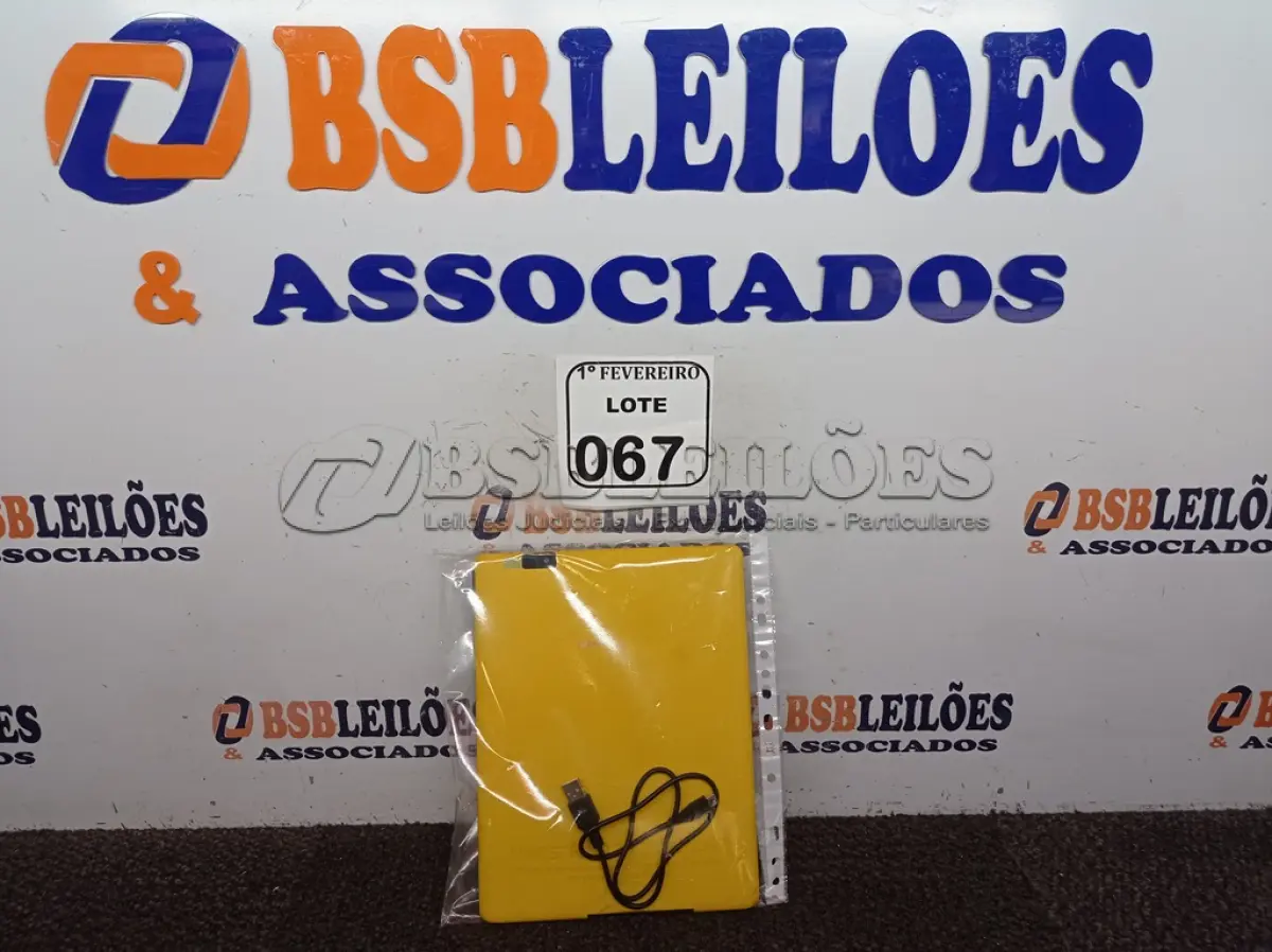 LOTE 067 - 01 TABLET POSITIVO YPY AB10D VERTICAL COM CABO PARA CARREGAR. (NO ESTADO) ATENÇÃO! FAZER A VISITAÇÃO ANTES DE ARREMATAR, NÃO SABEMOS SE FUNCIONA. LEILÃO NÃO TEM GARANTIA E NEM DEVOLUÇÃO, SUJEITO A POSSÍVEIS AVARIAS VISÍVEIS/OCULTAS E/OU AUSÊNCIA DE COMPONENTES.
