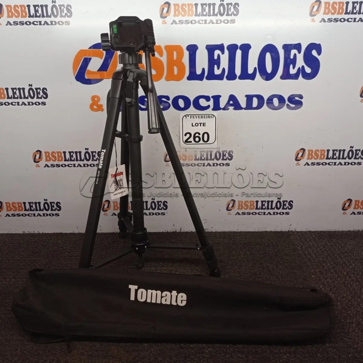 LOTE 260 - 01 TRIPÉ PARA CÂMERA MARCA TOMATE. (NO ESTADO) ATENÇÃO! FAZER A VISITAÇÃO ANTES DE ARREMATAR, NÃO SABEMOS SE FUNCIONA. LEILÃO NÃO TEM GARANTIA E NEM DEVOLUÇÃO, SUJEITO A POSSÍVEIS AVARIAS VISÍVEIS/OCULTAS E/OU AUSÊNCIA DE COMPONENTES.