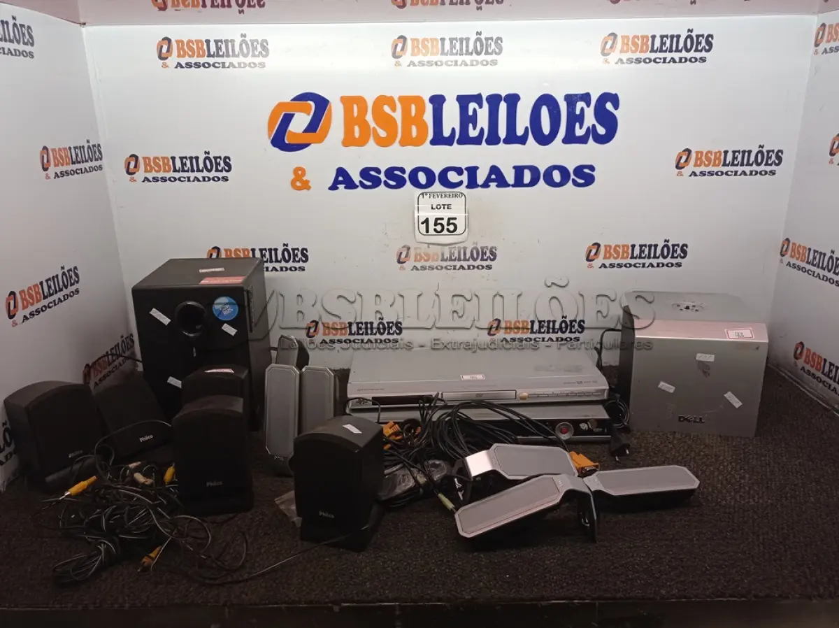 LOTE 155 - 02 HOMES THEATHER COM AVARIAS. (NO ESTADO) ATENÇÃO! FAZER A VISITAÇÃO ANTES DE ARREMATAR, NÃO SABEMOS SE FUNCIONA. LEILÃO NÃO TEM GARANTIA E NEM DEVOLUÇÃO, SUJEITO A POSSÍVEIS AVARIAS VISÍVEIS/OCULTAS E/OU AUSÊNCIA DE COMPONENTES.