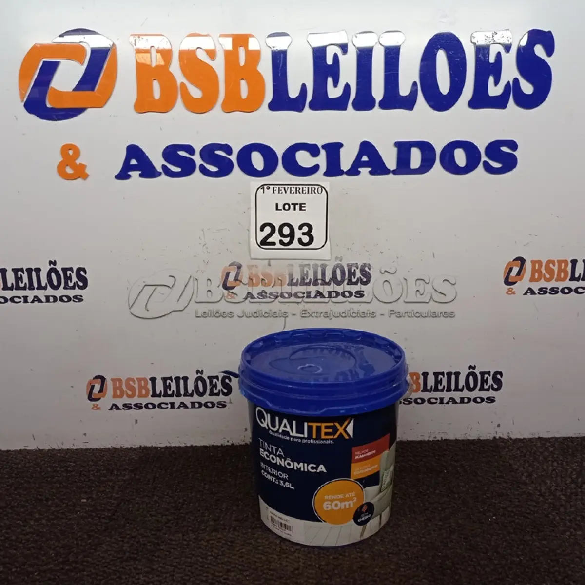 LOTE 293 - 01 LATA DE TINTA ECONÔMICA PARA INTERIOR QUALITEX NA COR AREIA 3,6 L. (NO ESTADO) ATENÇÃO! FAZER A VISITAÇÃO ANTES DE ARREMATAR, NÃO SABEMOS SE FUNCIONA. LEILÃO NÃO TEM GARANTIA E NEM DEVOLUÇÃO, SUJEITO A POSSÍVEIS AVARIAS VISÍVEIS/OCULTAS E/OU AUSÊNCIA DE COMPONENTES.