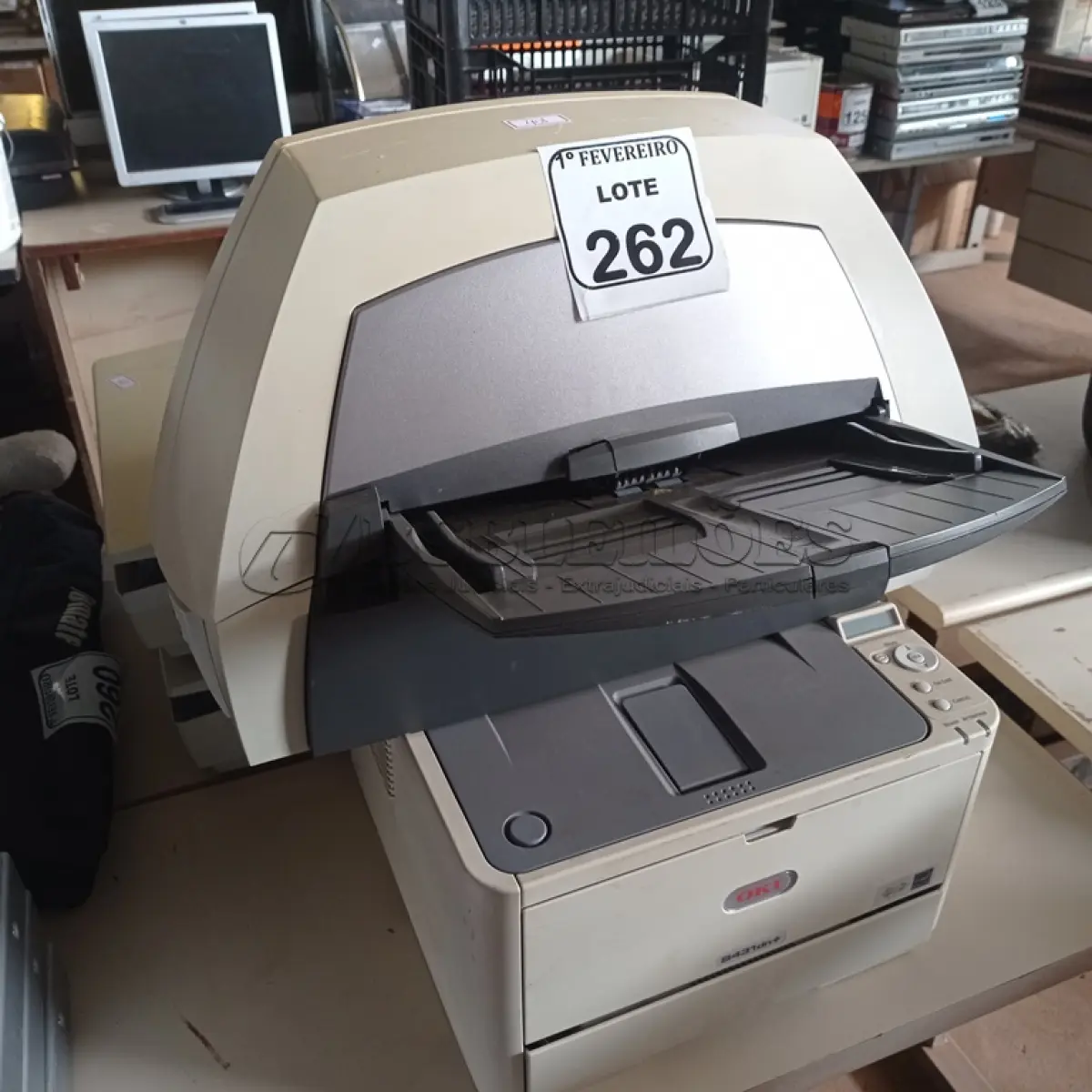 LOTE 262 - 03 SCANERS KODAK E 01 IMPRESSORA OKI. (NO ESTADO) ATENÇÃO! FAZER A VISITAÇÃO ANTES DE ARREMATAR, NÃO SABEMOS SE FUNCIONA. LEILÃO NÃO TEM GARANTIA E NEM DEVOLUÇÃO, SUJEITO A POSSÍVEIS AVARIAS VISÍVEIS/OCULTAS E/OU AUSÊNCIA DE COMPONENTES.