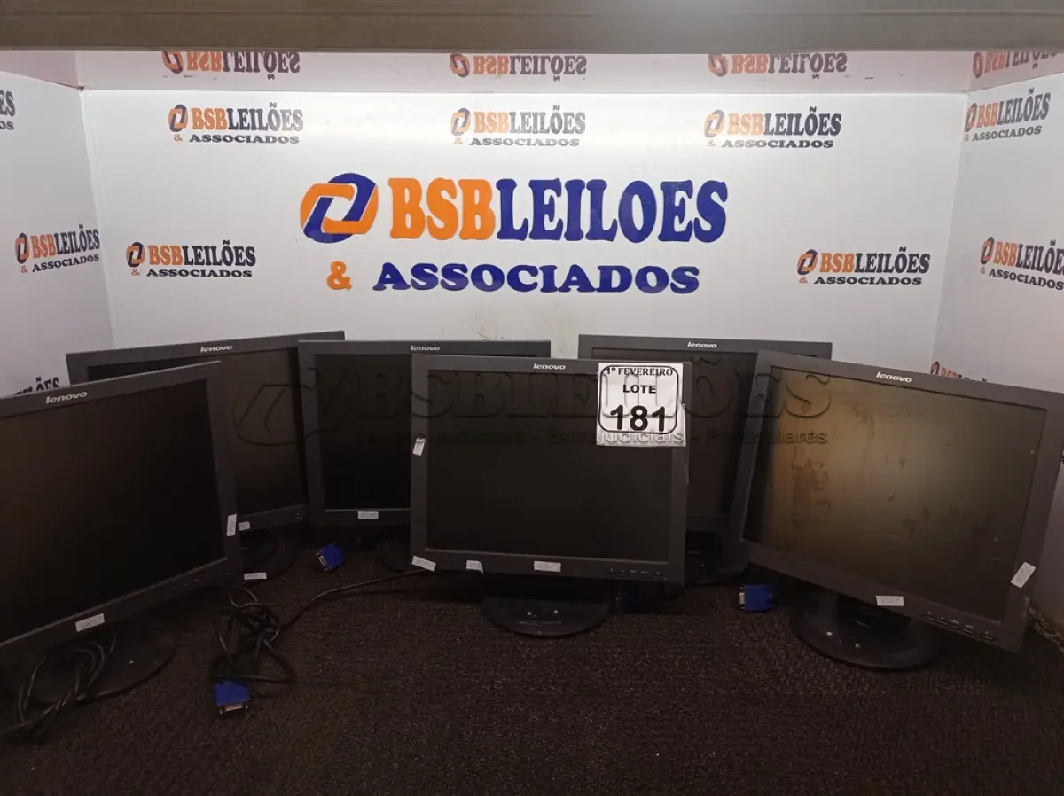 LOTE 181 - 06 MONITORES LCD MARCAS E MODELOS DIVERSOS. (NO ESTADO) ATENÇÃO! FAZER A VISITAÇÃO ANTES DE ARREMATAR, NÃO SABEMOS SE FUNCIONA. LEILÃO NÃO TEM GARANTIA E NEM DEVOLUÇÃO, SUJEITO A POSSÍVEIS AVARIAS VISÍVEIS/OCULTAS E/OU AUSÊNCIA DE COMPONENTES.