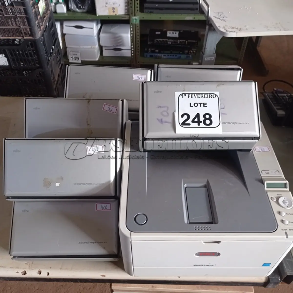 LOTE 248 - 01 IMPRESSORA OKI E 10 SCANNER’S FUJITSU. (NO ESTADO) ATENÇÃO! FAZER A VISITAÇÃO ANTES DE ARREMATAR, NÃO SABEMOS SE FUNCIONA. LEILÃO NÃO TEM GARANTIA E NEM DEVOLUÇÃO, SUJEITO A POSSÍVEIS AVARIAS VISÍVEIS/OCULTAS E/OU AUSÊNCIA DE COMPONENTES.