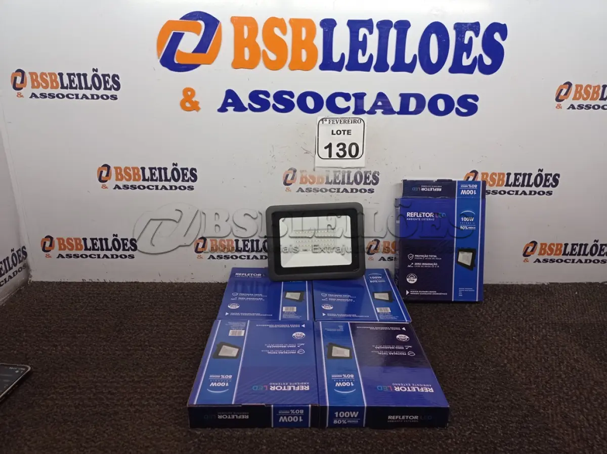 LOTE 130 - 05 REFLETORES LED PARA AMBIENTES EXTERNOS 100W.(NOVO) (NO ESTADO) ATENÇÃO! FAZER A VISITAÇÃO ANTES DE ARREMATAR, NÃO SABEMOS SE FUNCIONA. LEILÃO NÃO TEM GARANTIA E NEM DEVOLUÇÃO, SUJEITO A POSSÍVEIS AVARIAS VISÍVEIS/OCULTAS E/OU AUSÊNCIA DE COMPONENTES.