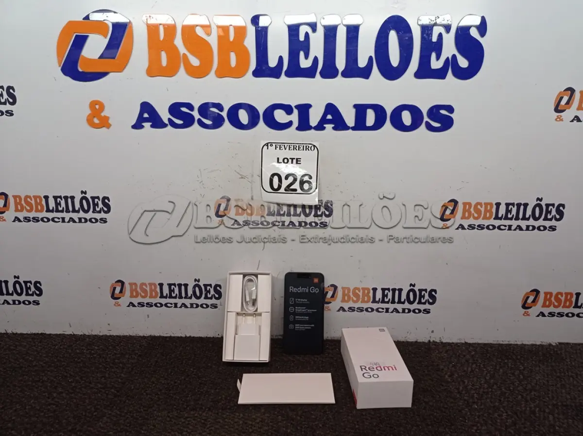 LOTE 026 - 01 CELULAR REDMI GO 1GB DE RAM BLACK. (NÃO ESTÁ CARREGANDO) (NO ESTADO) ATENÇÃO! FAZER A VISITAÇÃO ANTES DE ARREMATAR, NÃO SABEMOS SE FUNCIONA. LEILÃO NÃO TEM GARANTIA E NEM DEVOLUÇÃO, SUJEITO A POSSÍVEIS AVARIAS VISÍVEIS/OCULTAS E/OU AUSÊNCIA DE COMPONENTES.