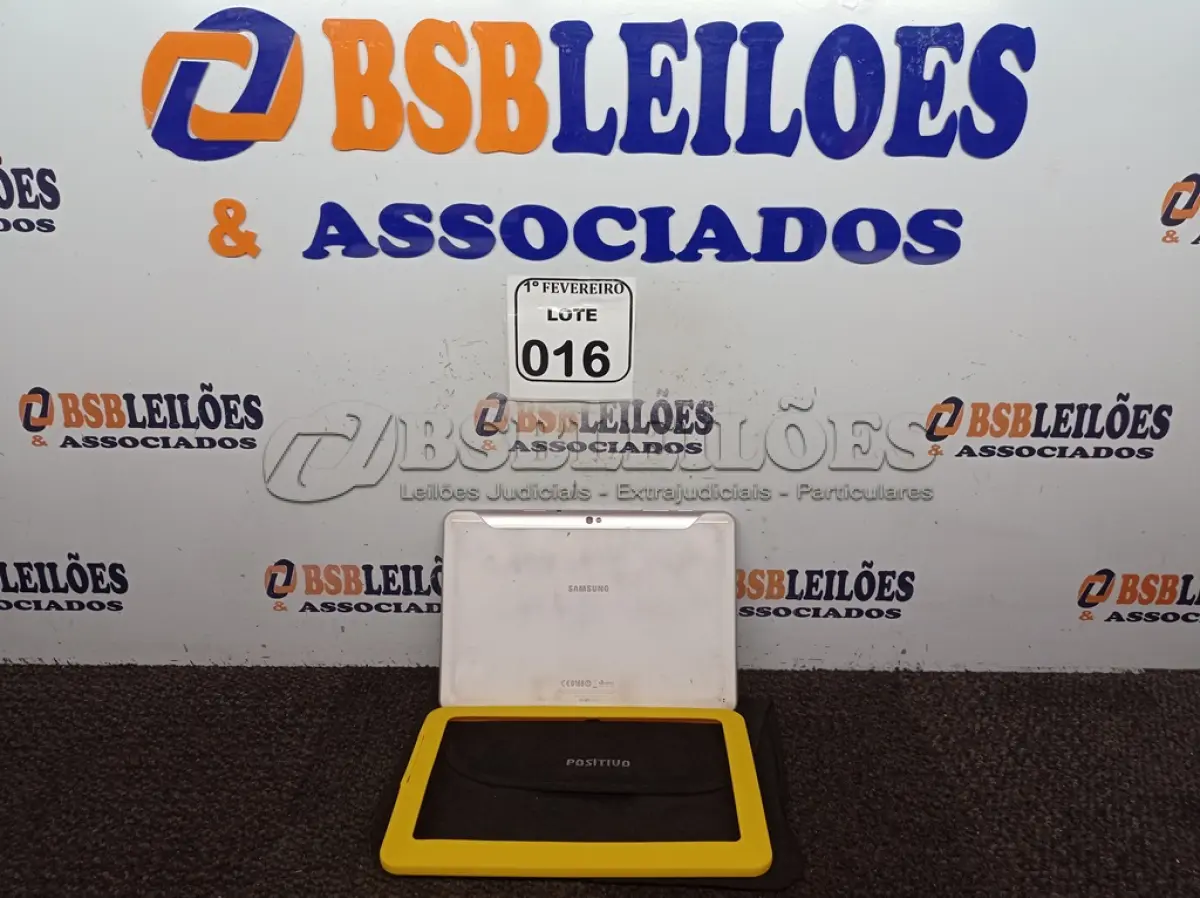 LOTE 016 - 01 TABLET 3G DE 16GB COM WIFI MARCA SAMSUNG SEM CARREGADOR. (NO ESTADO) ATENÇÃO! FAZER A VISITAÇÃO ANTES DE ARREMATAR, NÃO SABEMOS SE FUNCIONA. LEILÃO NÃO TEM GARANTIA E NEM DEVOLUÇÃO, SUJEITO A POSSÍVEIS AVARIAS VISÍVEIS/OCULTAS E/OU AUSÊNCIA DE COMPONENTES.