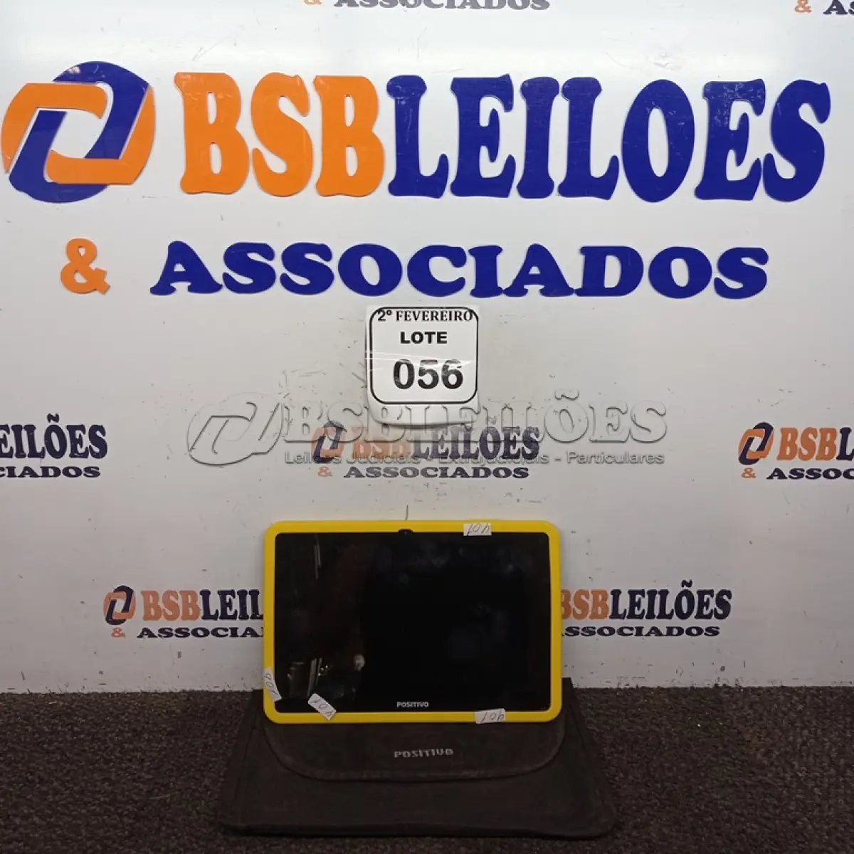 LOTE 056 - 01 TABLET MARCA POSITIVO SEM CARREGADOR. (NO ESTADO) ATENÇÃO! FAZER A VISITAÇÃO ANTES DE ARREMATAR, NÃO SABEMOS SE FUNCIONA. LEILÃO NÃO TEM GARANTIA E NEM DEVOLUÇÃO, SUJEITO A POSSÍVEIS AVARIAS VISÍVEIS/OCULTAS E/OU AUSÊNCIA DE COMPONENTES.