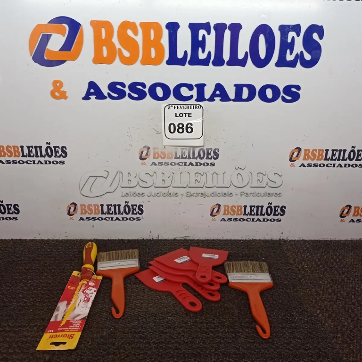 LOTE 086 - 02 PINCÉIS, 01 SERROTE E 05 ESPÁTULAS DE PLÁSTICO P/GESSO MARCAS E MODELOS DIVERSOS (NOVO). (NO ESTADO) ATENÇÃO! FAZER A VISITAÇÃO ANTES DE ARREMATAR, NÃO SABEMOS SE FUNCIONA. LEILÃO NÃO TEM GARANTIA E NEM DEVOLUÇÃO, SUJEITO A POSSÍVEIS AVARIAS VISÍVEIS/OCULTAS E/OU AUSÊNCIA DE COMPONENTES.