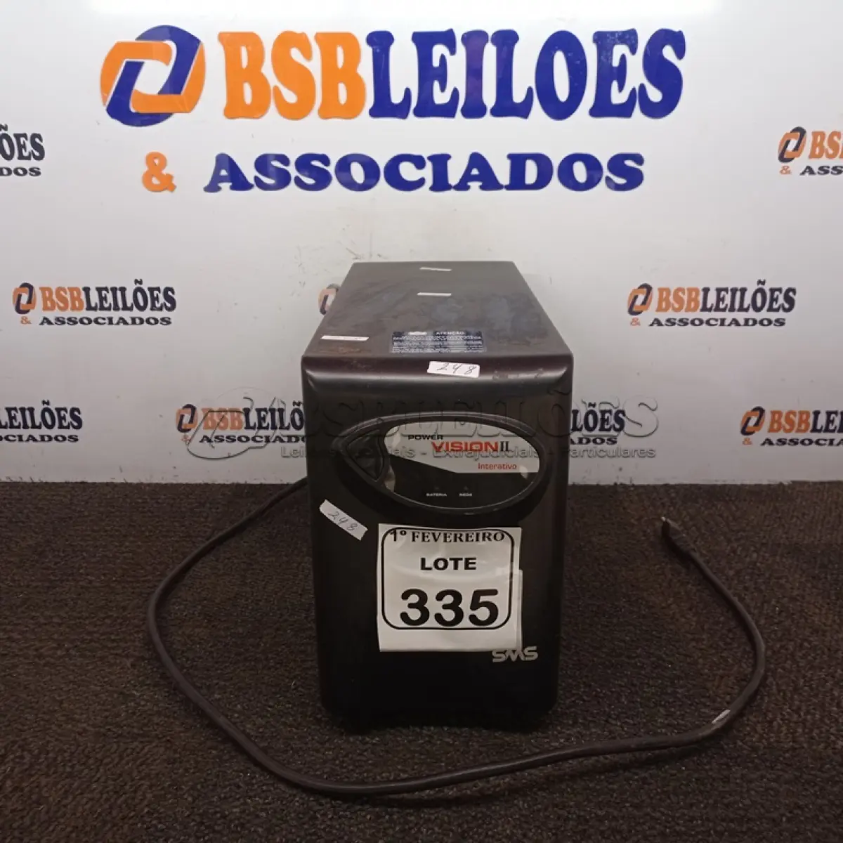 LOTE 335 - 01 NOBREAK VISION II. (NO ESTADO) ATENÇÃO! FAZER A VISITAÇÃO ANTES DE ARREMATAR, NÃO SABEMOS SE FUNCIONA. LEILÃO NÃO TEM GARANTIA E NEM DEVOLUÇÃO, SUJEITO A POSSÍVEIS AVARIAS VISÍVEIS/OCULTAS E/OU AUSÊNCIA DE COMPONENTES.