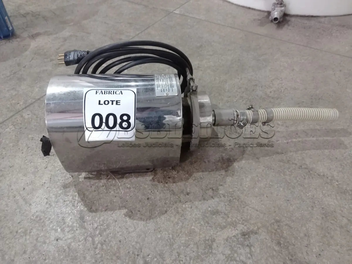 LOTE 008 - 01 BOMBA ALIMENTÍCIA SANITÁRIAS EM INOX 304 05CV ,2500LITROS /HORA INDUPROPIL. (NO ESTADO) ATENÇÃO! FAZER A VISITAÇÃO ANTES DE ARREMATAR, NÃO SABEMOS SE FUNCIONA. LEILÃO NÃO TEM GARANTIA E NEM DEVOLUÇÃO, SUJEITO A POSSÍVEIS AVARIAS VISÍVEIS/OCULTAS E/OU AUSÊNCIA DE COMPONENTES.