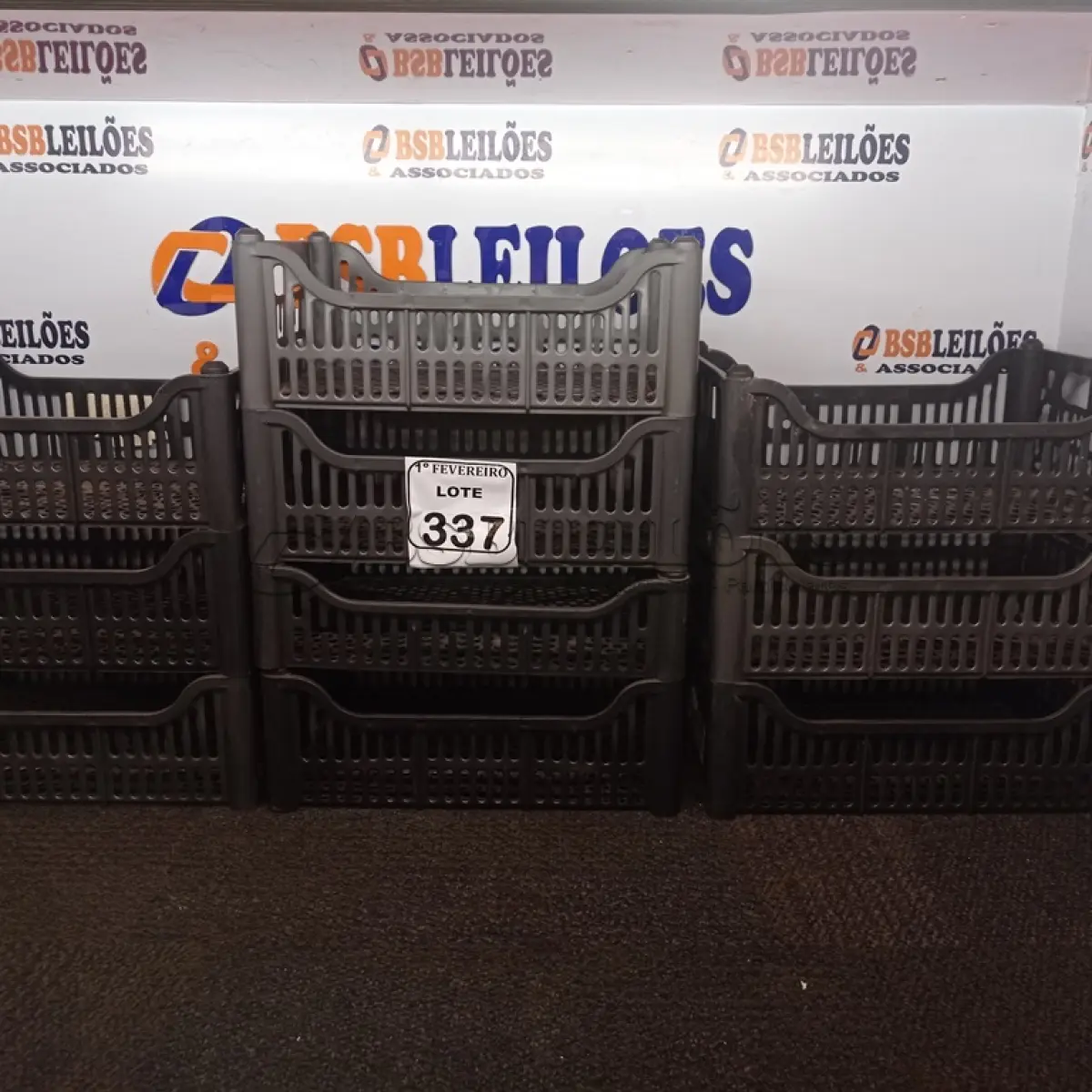 LOTE 337 - 10 CESTOS ORGANIZADORES EM PLÁSTICO. (NO ESTADO) ATENÇÃO! FAZER A VISITAÇÃO ANTES DE ARREMATAR, NÃO SABEMOS SE FUNCIONA. LEILÃO NÃO TEM GARANTIA E NEM DEVOLUÇÃO, SUJEITO A POSSÍVEIS AVARIAS VISÍVEIS/OCULTAS E/OU AUSÊNCIA DE COMPONENTES.