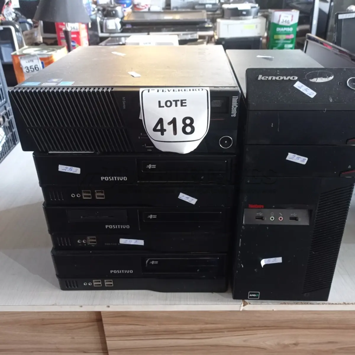 LOTE 418 - 05 CPU’S DIVERSAS. (NO ESTADO) ATENÇÃO! FAZER A VISITAÇÃO ANTES DE ARREMATAR, NÃO SABEMOS SE FUNCIONA. LEILÃO NÃO TEM GARANTIA E NEM DEVOLUÇÃO, SUJEITO A POSSÍVEIS AVARIAS VISÍVEIS/OCULTAS E/OU AUSÊNCIA DE COMPONENTES.