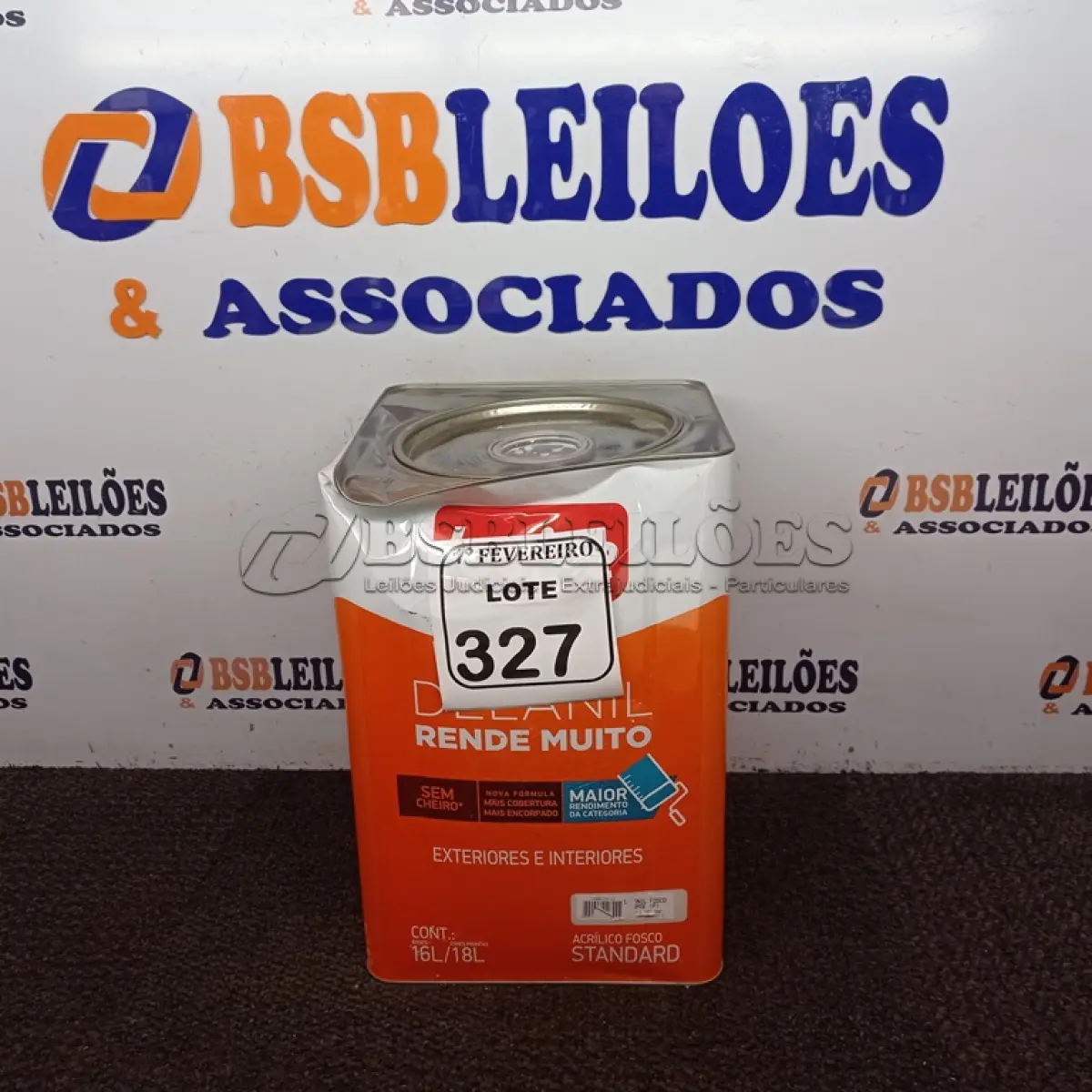 LOTE 327 - 01 LATA DE TINTA IQUINE DELANIL BASE P FOSCO 18L.  (NO ESTADO) ATENÇÃO! FAZER A VISITAÇÃO ANTES DE ARREMATAR, NÃO SABEMOS SE FUNCIONA. LEILÃO NÃO TEM GARANTIA E NEM DEVOLUÇÃO, SUJEITO A POSSÍVEIS AVARIAS VISÍVEIS/OCULTAS E/OU AUSÊNCIA DE COMPONENTES.