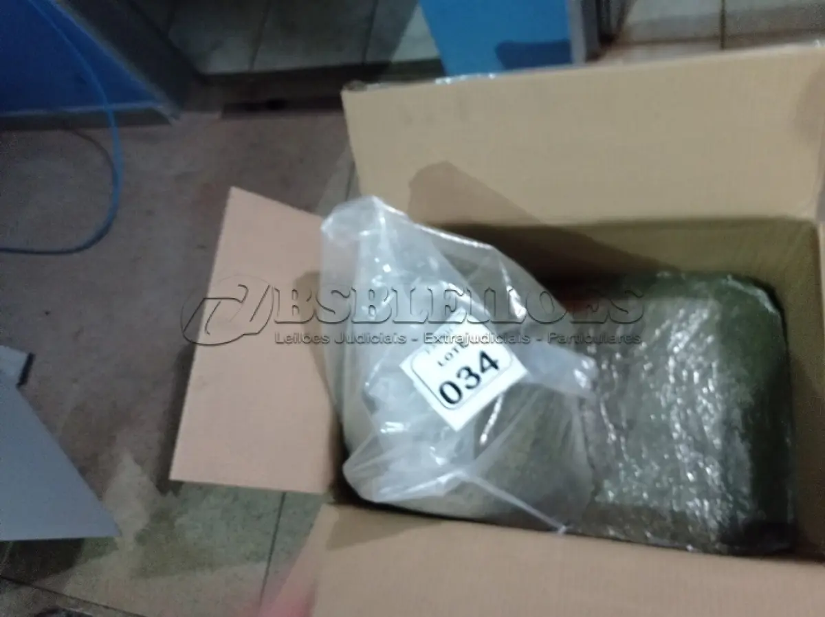 LOTE 034 - 02 PACOTES DE CHÁ VERDE. (NO ESTADO) ATENÇÃO! FAZER A VISITAÇÃO ANTES DE ARREMATAR, NÃO SABEMOS SE FUNCIONA. LEILÃO NÃO TEM GARANTIA E NEM DEVOLUÇÃO, SUJEITO A POSSÍVEIS AVARIAS VISÍVEIS/OCULTAS E/OU AUSÊNCIA DE COMPONENTES.
