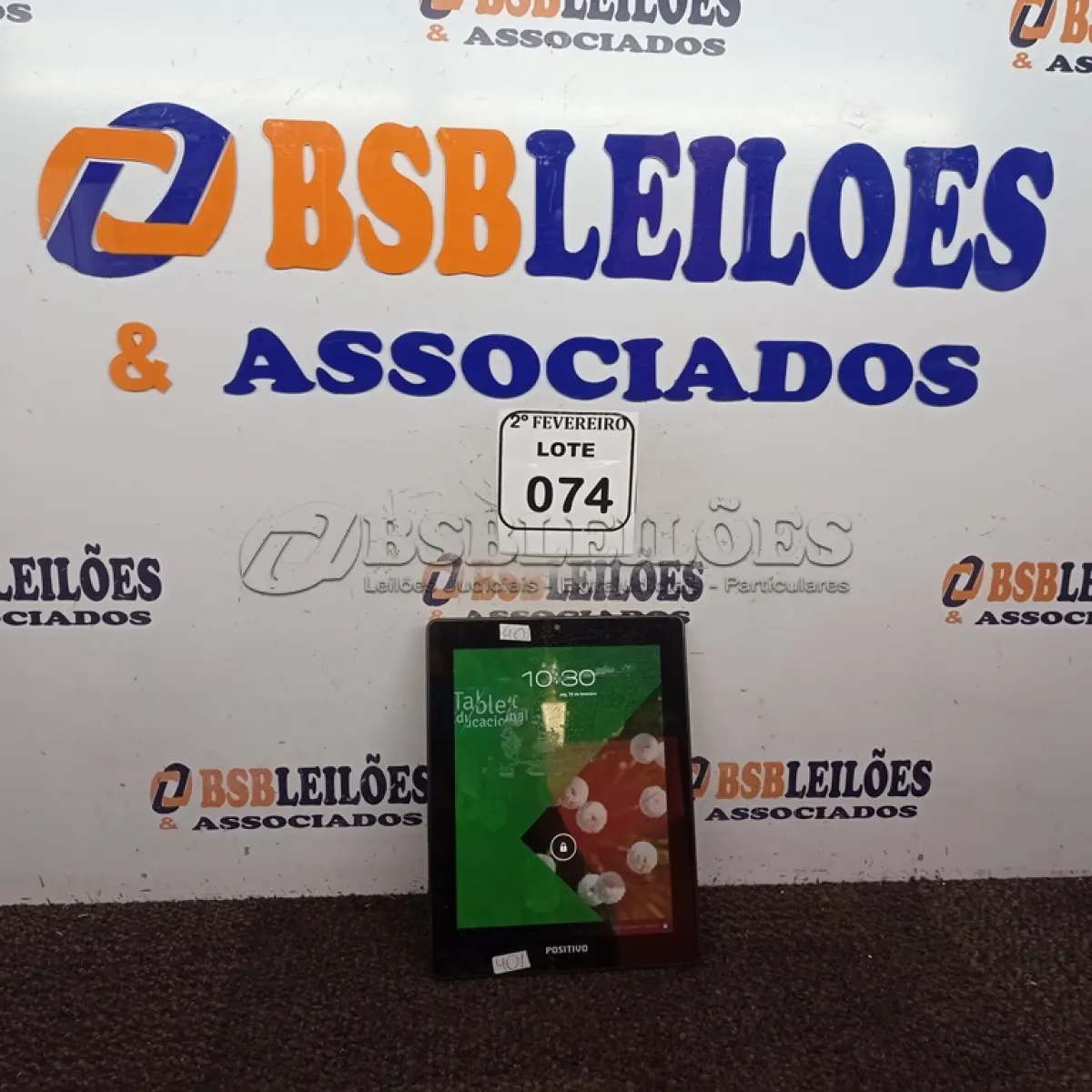 LOTE 074 - 01 TABLET MARCA POSITIVO SEM CARREGADOR. (NO ESTADO) ATENÇÃO! FAZER A VISITAÇÃO ANTES DE ARREMATAR, NÃO SABEMOS SE FUNCIONA. LEILÃO NÃO TEM GARANTIA E NEM DEVOLUÇÃO, SUJEITO A POSSÍVEIS AVARIAS VISÍVEIS/OCULTAS E/OU AUSÊNCIA DE COMPONENTES.