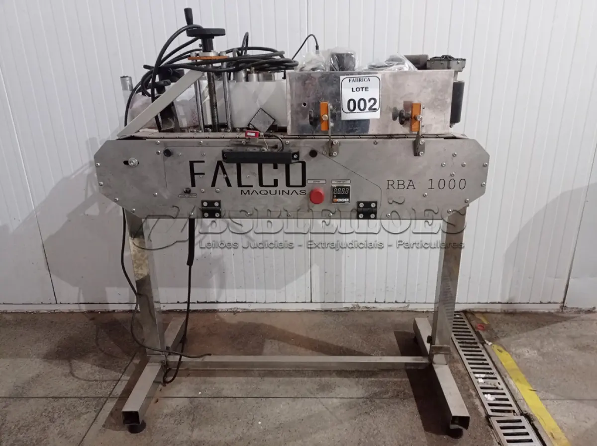 LOTE 002 - 01 ROTULADORA E DATADORA SEMI AUTOMÁTICA FALCO. (NO ESTADO) ATENÇÃO! FAZER A VISITAÇÃO ANTES DE ARREMATAR, NÃO SABEMOS SE FUNCIONA. LEILÃO NÃO TEM GARANTIA E NEM DEVOLUÇÃO, SUJEITO A POSSÍVEIS AVARIAS VISÍVEIS/OCULTAS E/OU AUSÊNCIA DE COMPONENTES.