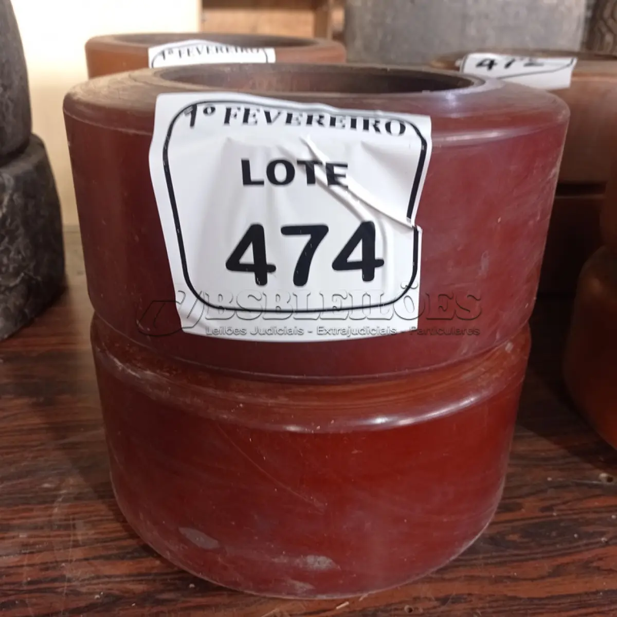 LOTE 474 - 02 RODAS PARA EMPILHADEIRA. (NO ESTADO) ATENÇÃO! FAZER A VISITAÇÃO ANTES DE ARREMATAR, NÃO SABEMOS SE FUNCIONA. LEILÃO NÃO TEM GARANTIA E NEM DEVOLUÇÃO, SUJEITO A POSSÍVEIS AVARIAS VISÍVEIS/OCULTAS E/OU AUSÊNCIA DE COMPONENTES.