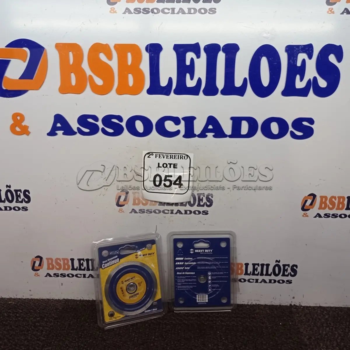 LOTE 054 - 02 DISCOS DIAMANTADO CONTÍNUO. (NOVO) (NO ESTADO) ATENÇÃO! FAZER A VISITAÇÃO ANTES DE ARREMATAR, NÃO SABEMOS SE FUNCIONA. LEILÃO NÃO TEM GARANTIA E NEM DEVOLUÇÃO, SUJEITO A POSSÍVEIS AVARIAS VISÍVEIS/OCULTAS E/OU AUSÊNCIA DE COMPONENTES.