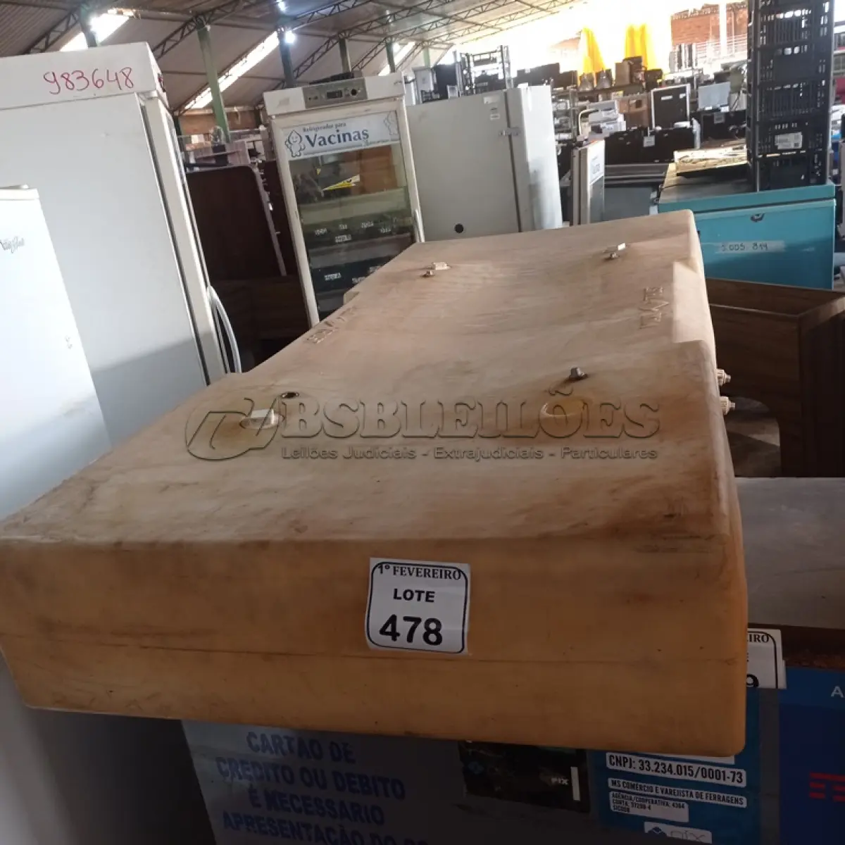 LOTE 478 - 01 TANQUE PARA COMBUSTÍVEL PARA GERADOR. (NO ESTADO) ATENÇÃO! FAZER A VISITAÇÃO ANTES DE ARREMATAR, NÃO SABEMOS SE FUNCIONA. LEILÃO NÃO TEM GARANTIA E NEM DEVOLUÇÃO, SUJEITO A POSSÍVEIS AVARIAS VISÍVEIS/OCULTAS E/OU AUSÊNCIA DE COMPONENTES.