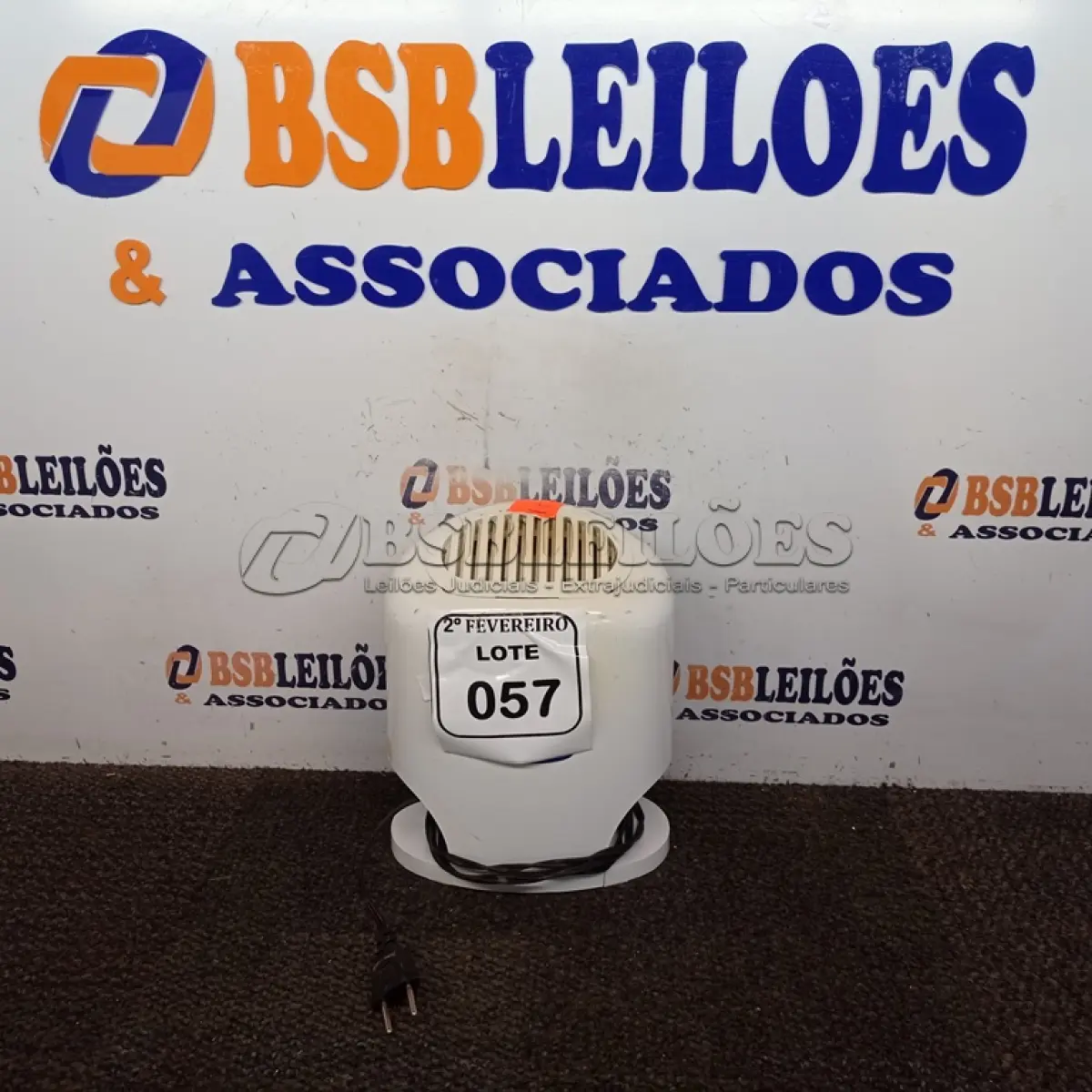 LOTE 057 - 01 PURIFICADOR/ESTERILIZADOR MARCA STERILEIR. (NO ESTADO) ATENÇÃO! FAZER A VISITAÇÃO ANTES DE ARREMATAR, NÃO SABEMOS SE FUNCIONA. LEILÃO NÃO TEM GARANTIA E NEM DEVOLUÇÃO, SUJEITO A POSSÍVEIS AVARIAS VISÍVEIS/OCULTAS E/OU AUSÊNCIA DE COMPONENTES.